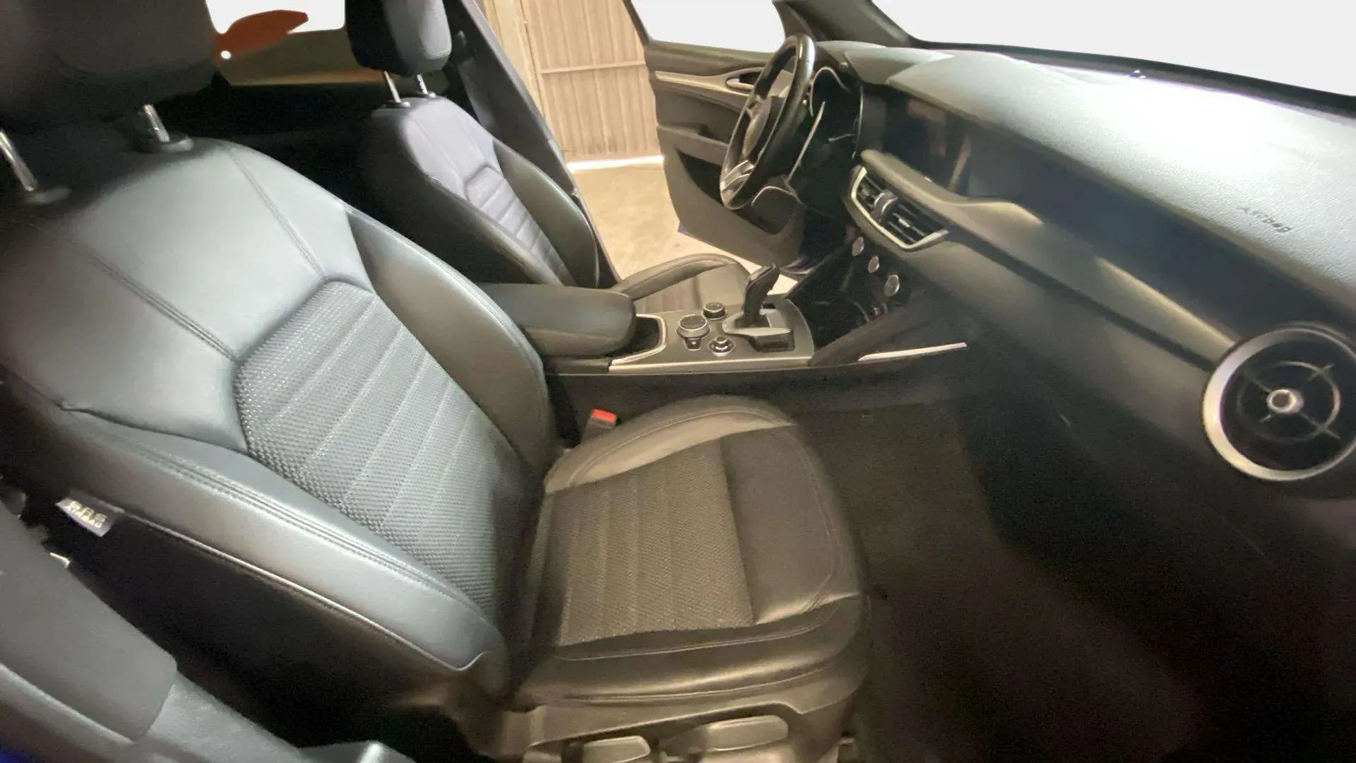 Alfa Romeo Stelvio 2.2 Diesel Sprint RWD - foto 13