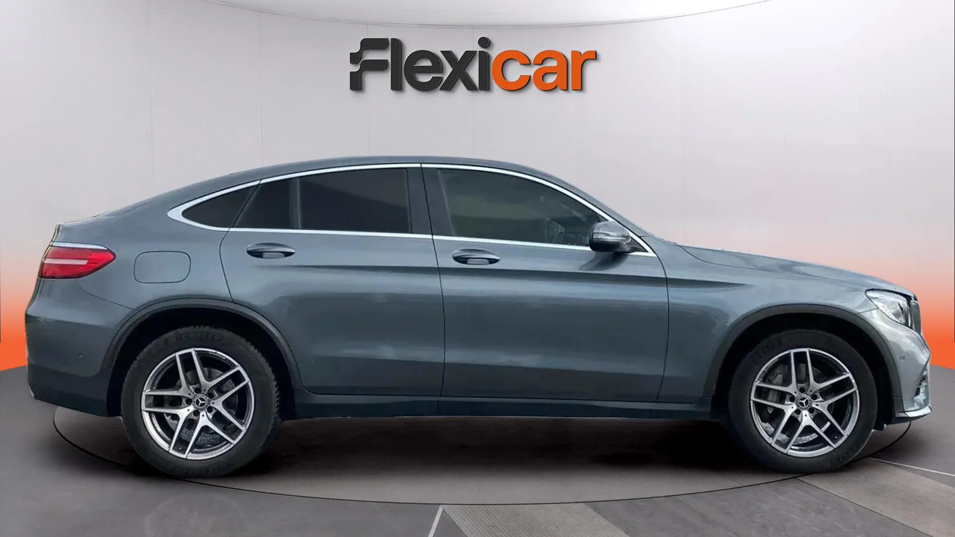 Mercedes-Benz GLC 250 d 4MATIC - foto 8