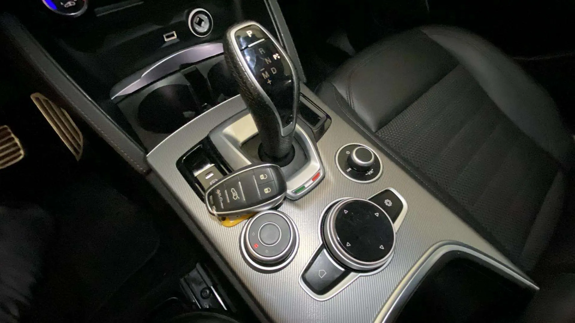 Alfa Romeo Stelvio 2.2 Diesel Sprint RWD - foto 12