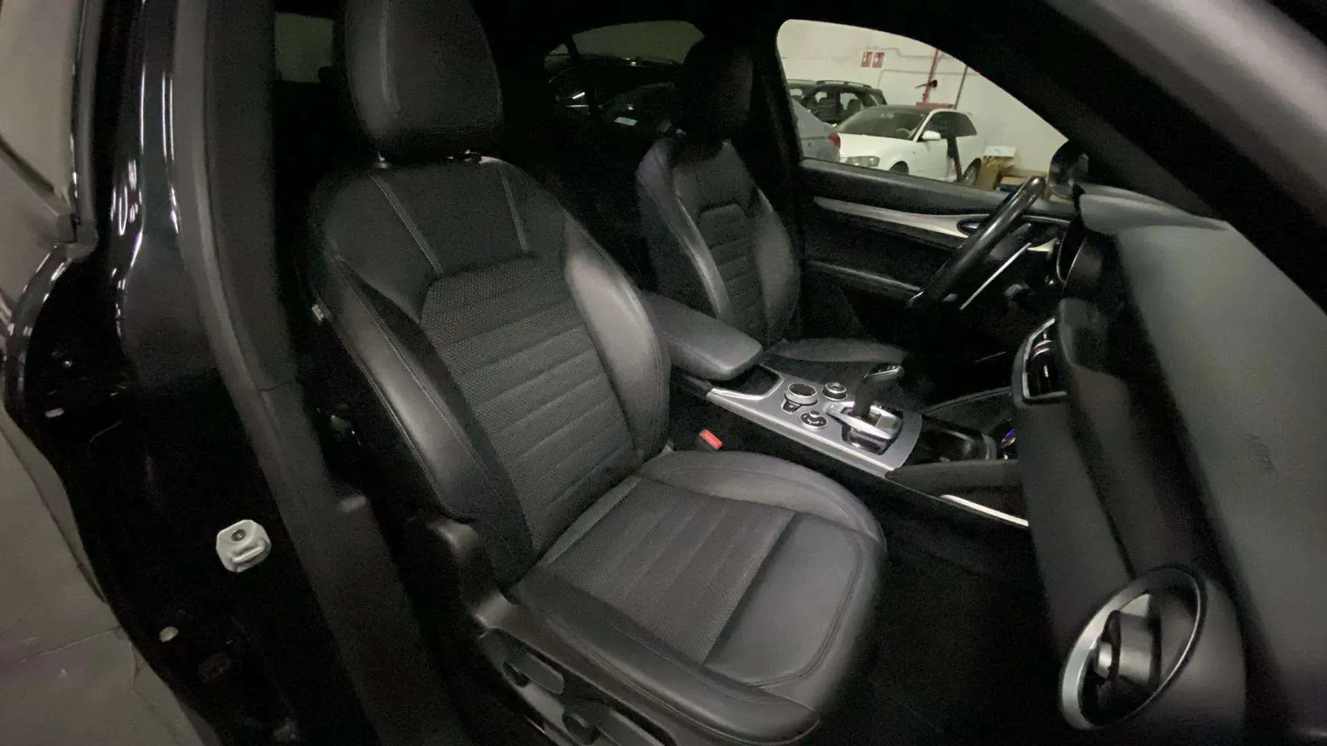 Alfa Romeo Stelvio 2.2 Diesel Sprint RWD - foto 18