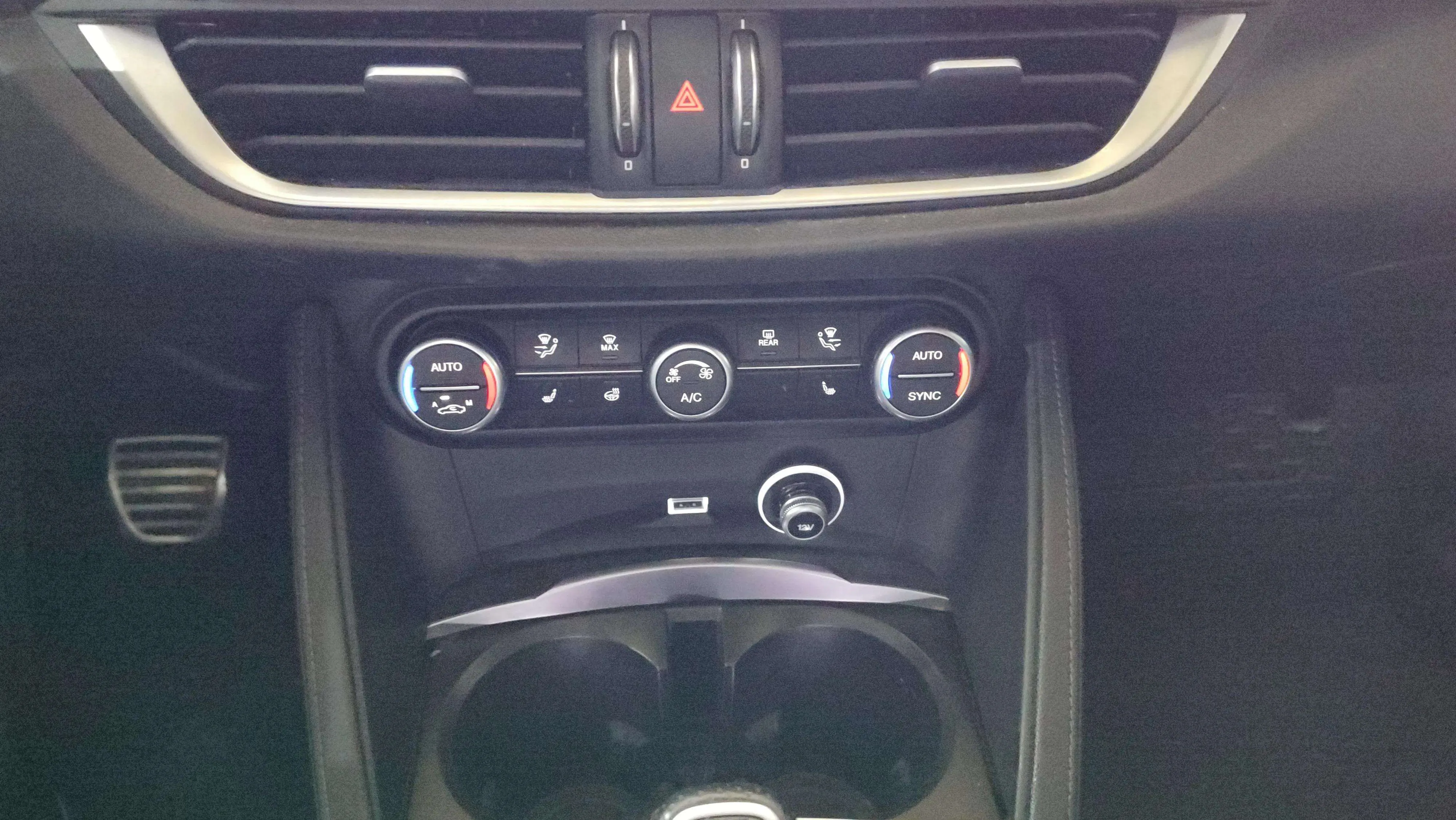 Alfa Romeo Stelvio 2.2 Diésel TI Q4 - foto 15