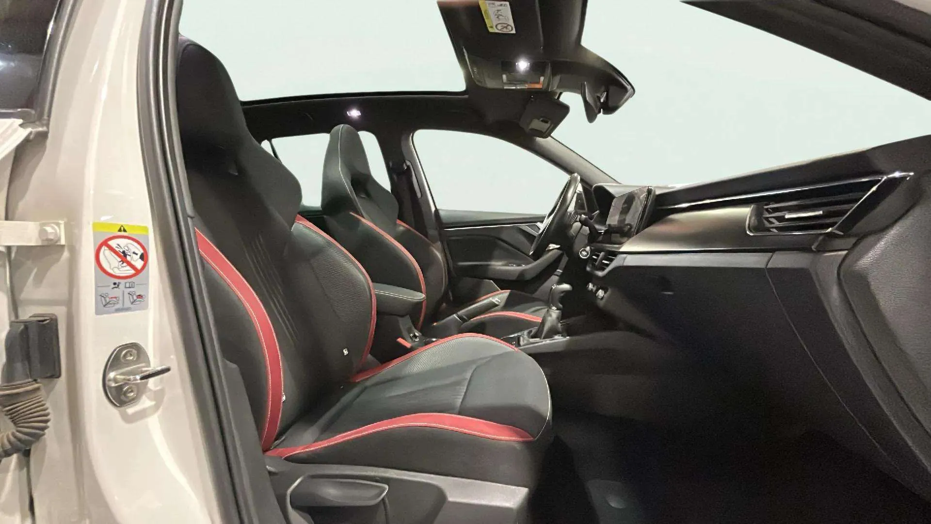 Škoda Kamiq 1.0 TSI DSG Montecarlo - foto 13