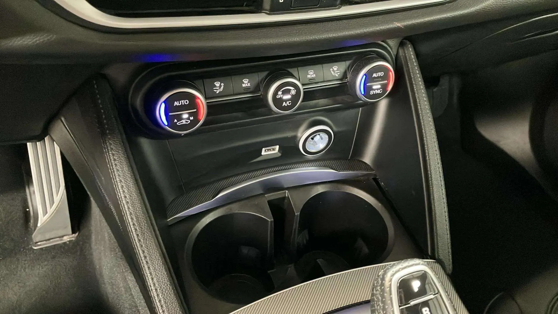 Alfa Romeo Stelvio 2.2 Diesel Sprint RWD - foto 22