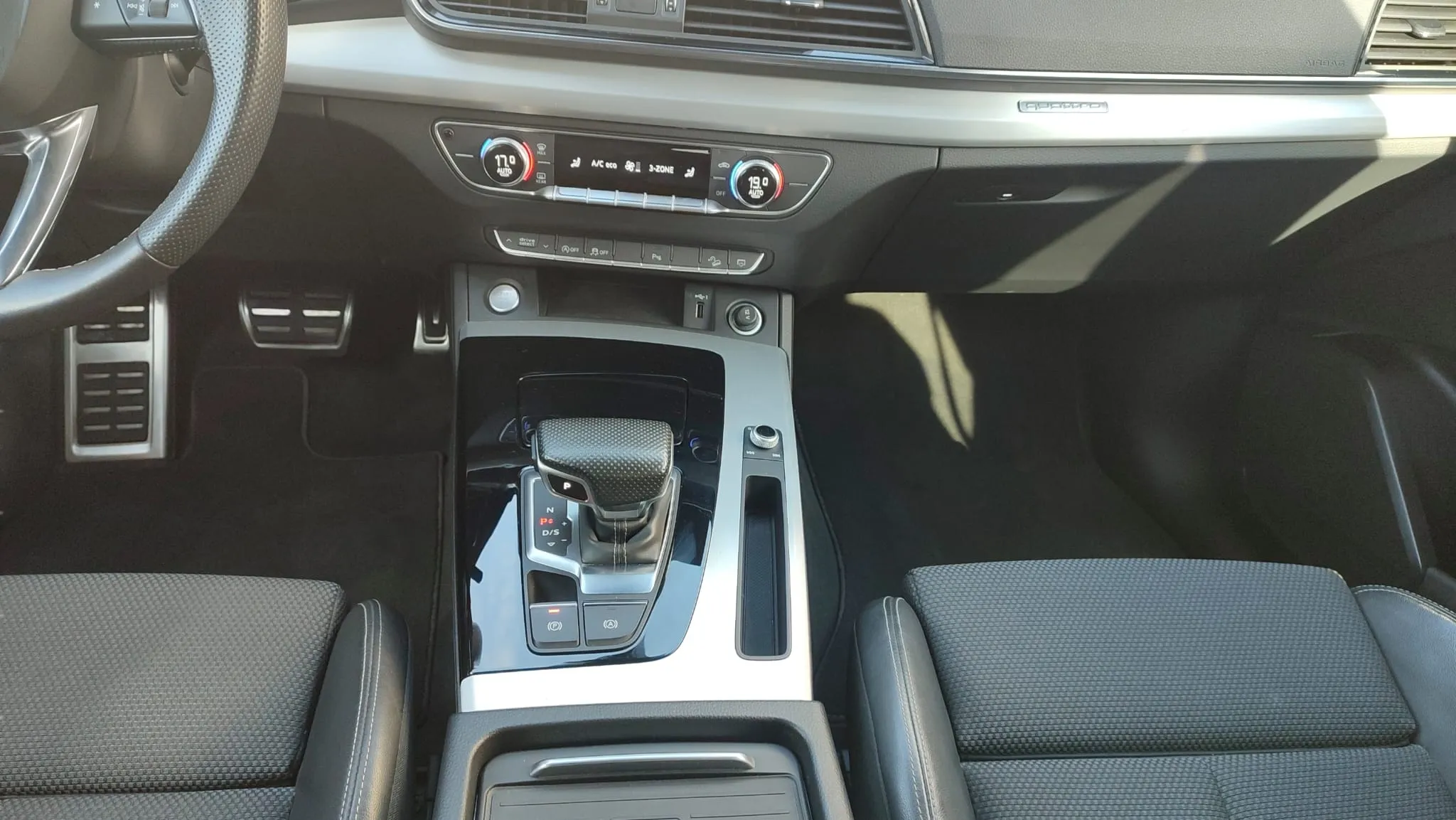 Audi Q5 S line 40 TDI quattro-ultra - foto 15