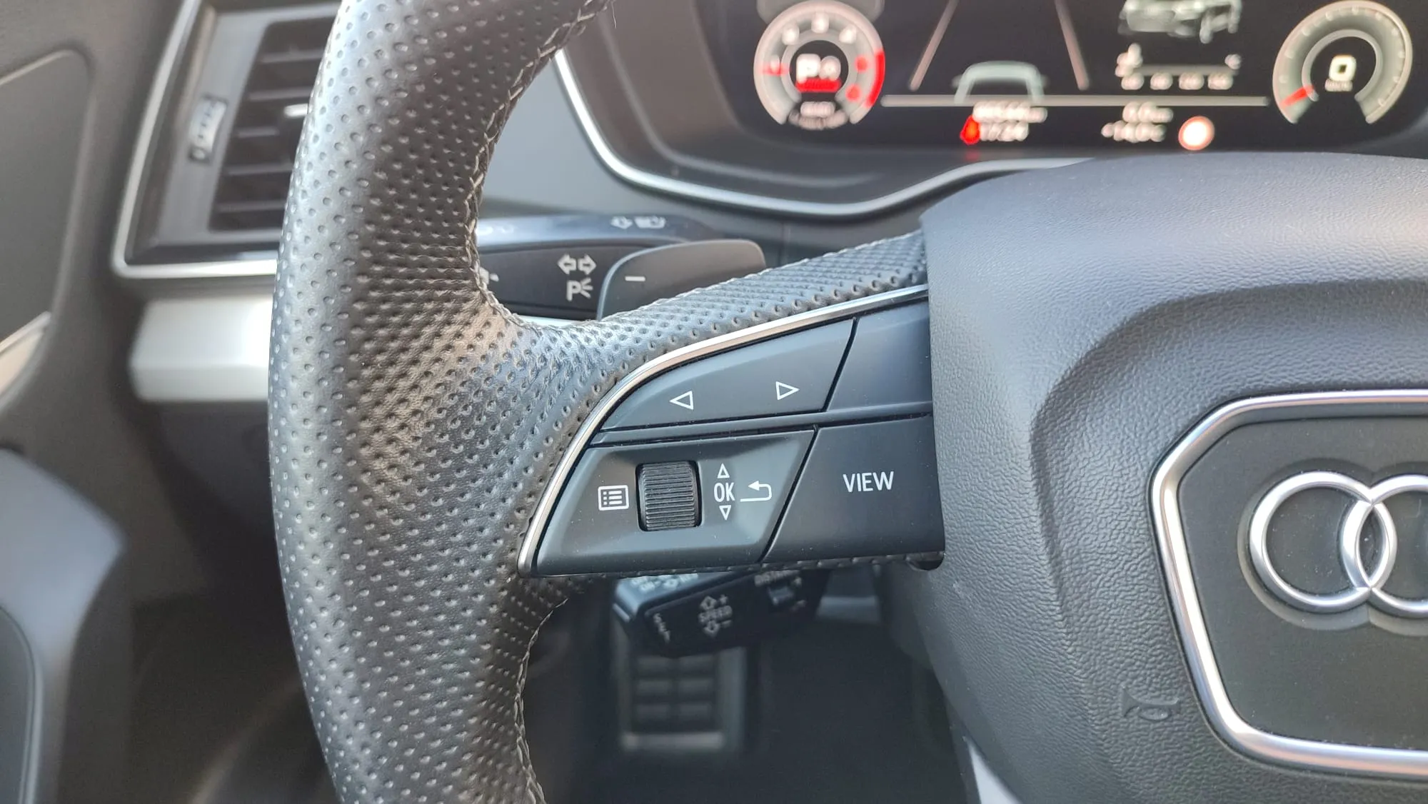 Audi Q5 S line 40 TDI quattro-ultra - foto 12