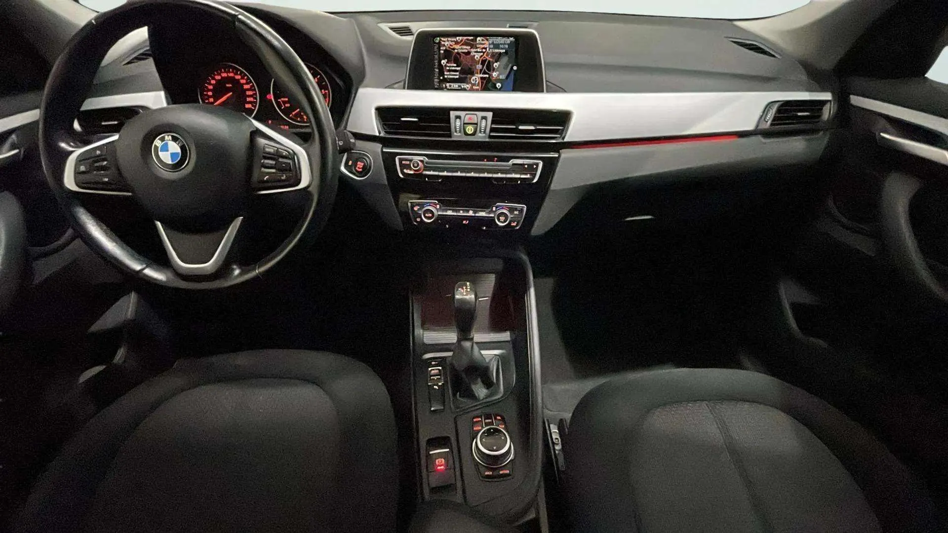 BMW X1 sDrive18dA - foto 6