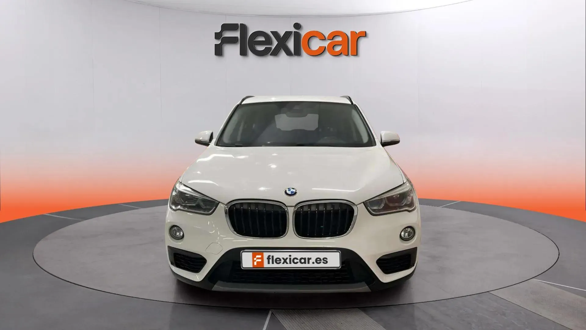 BMW X1 sDrive18dA - foto 5