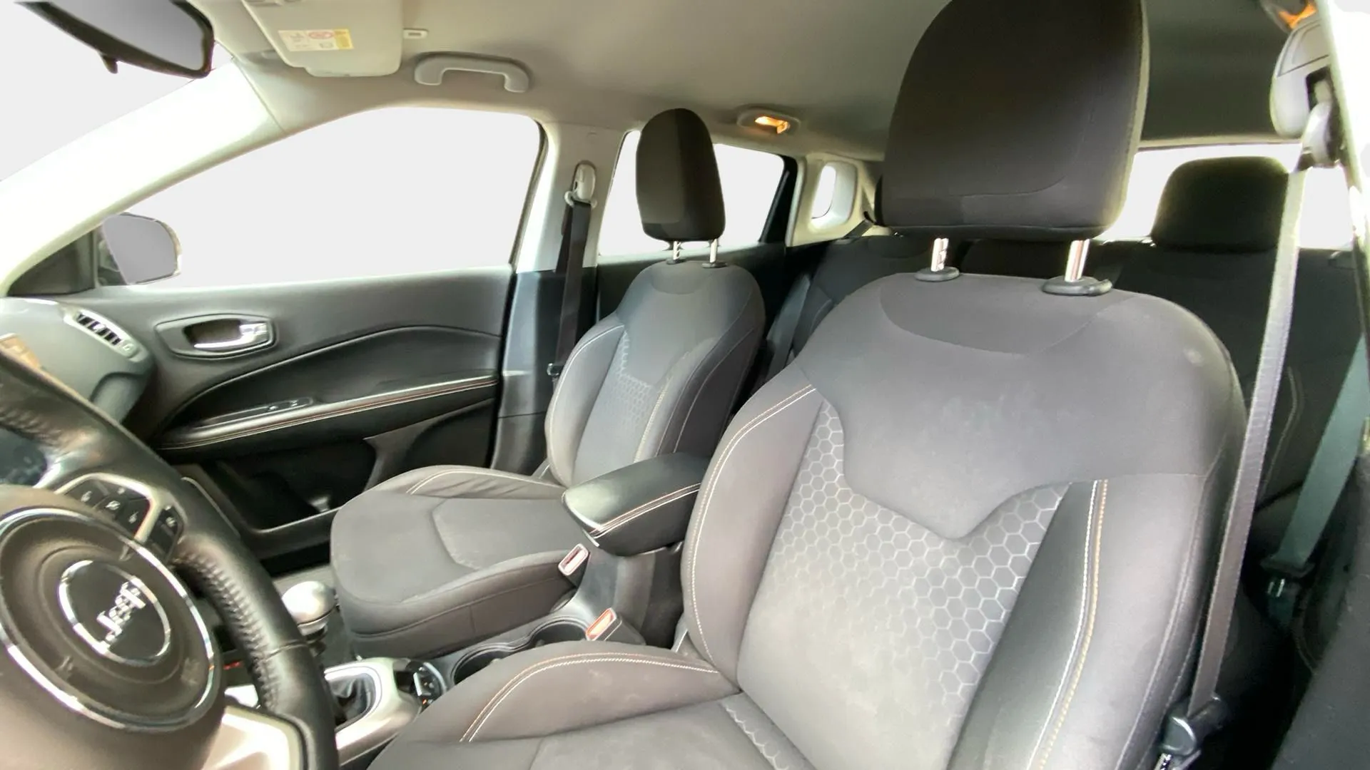 Jeep Compass 1.4 Mair Limited 4x2 - foto 16