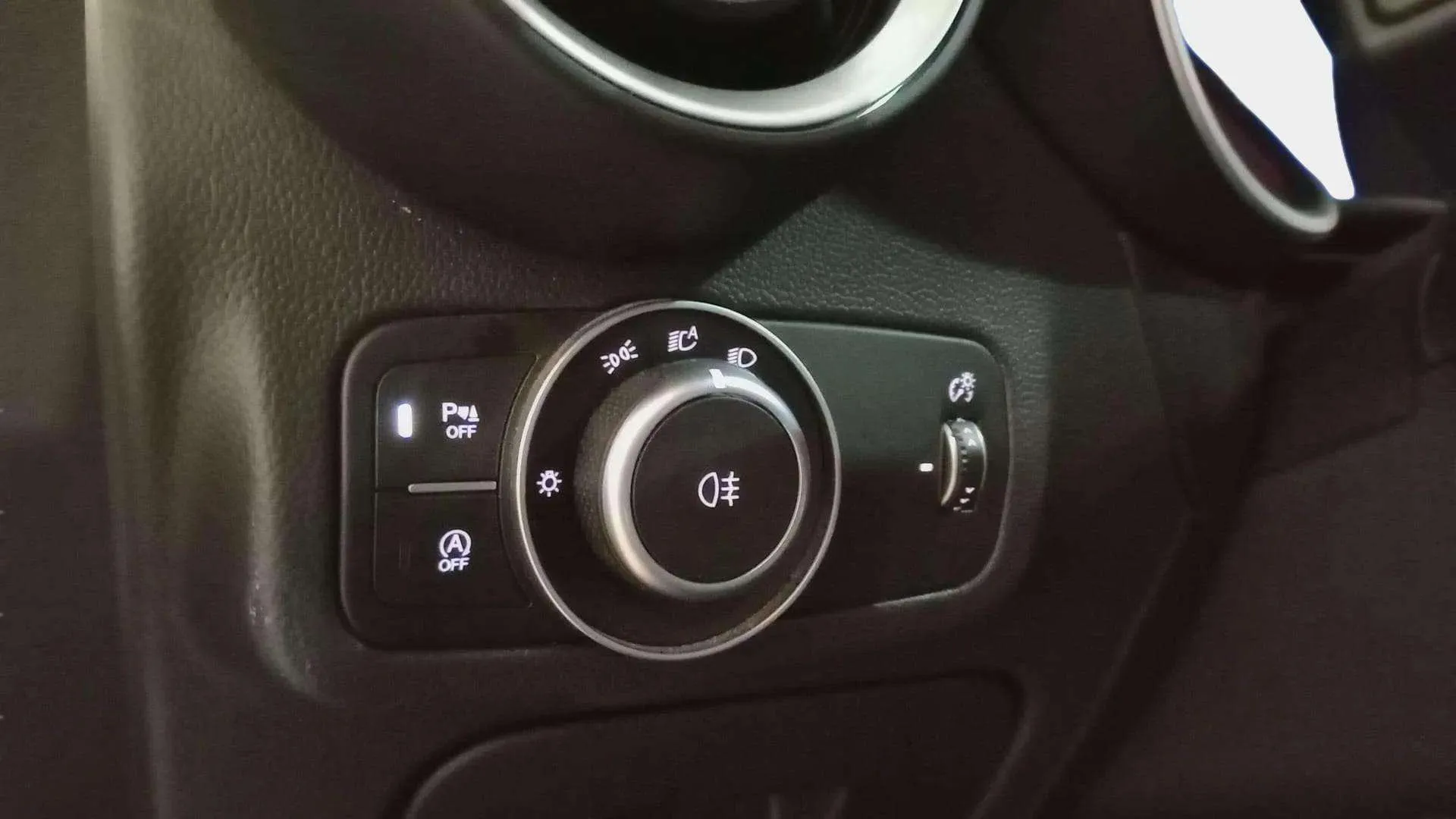 Alfa Romeo Stelvio 2.0 Gasolina Sprint Q4 - foto 10