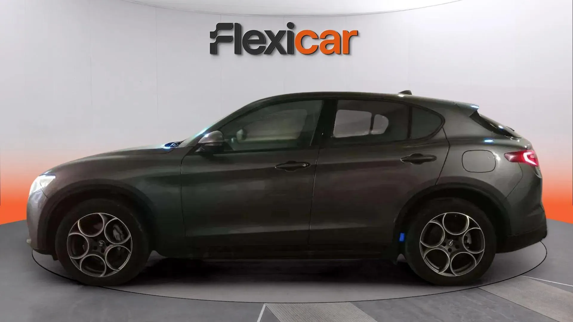 Alfa Romeo Stelvio 2.0 Gasolina Sprint Q4 - foto 5