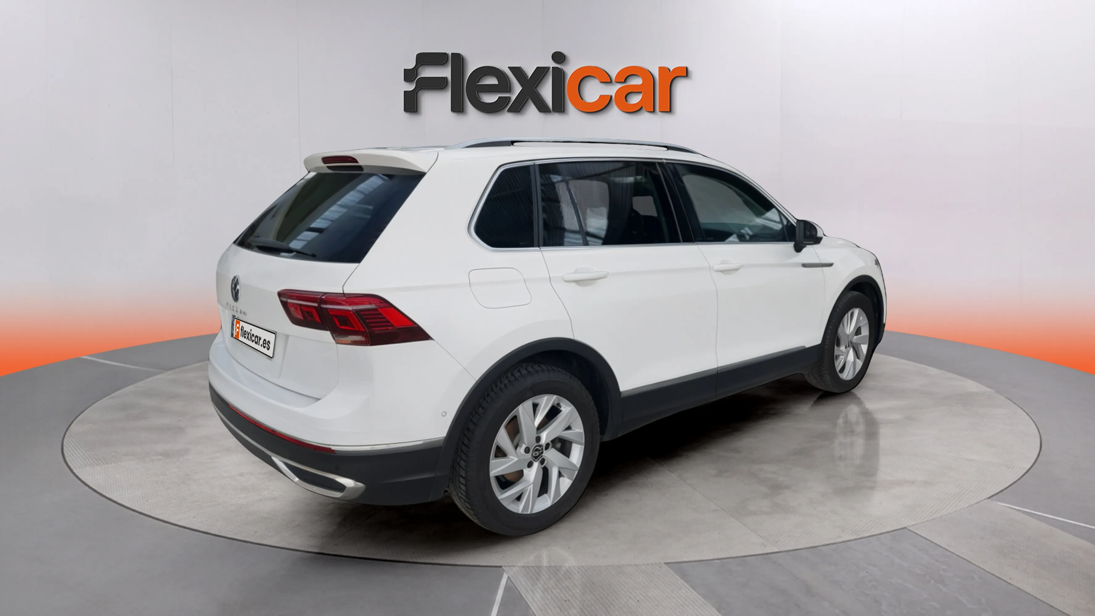 Volkswagen Tiguan Life 2.0 TDI DSG - foto 7