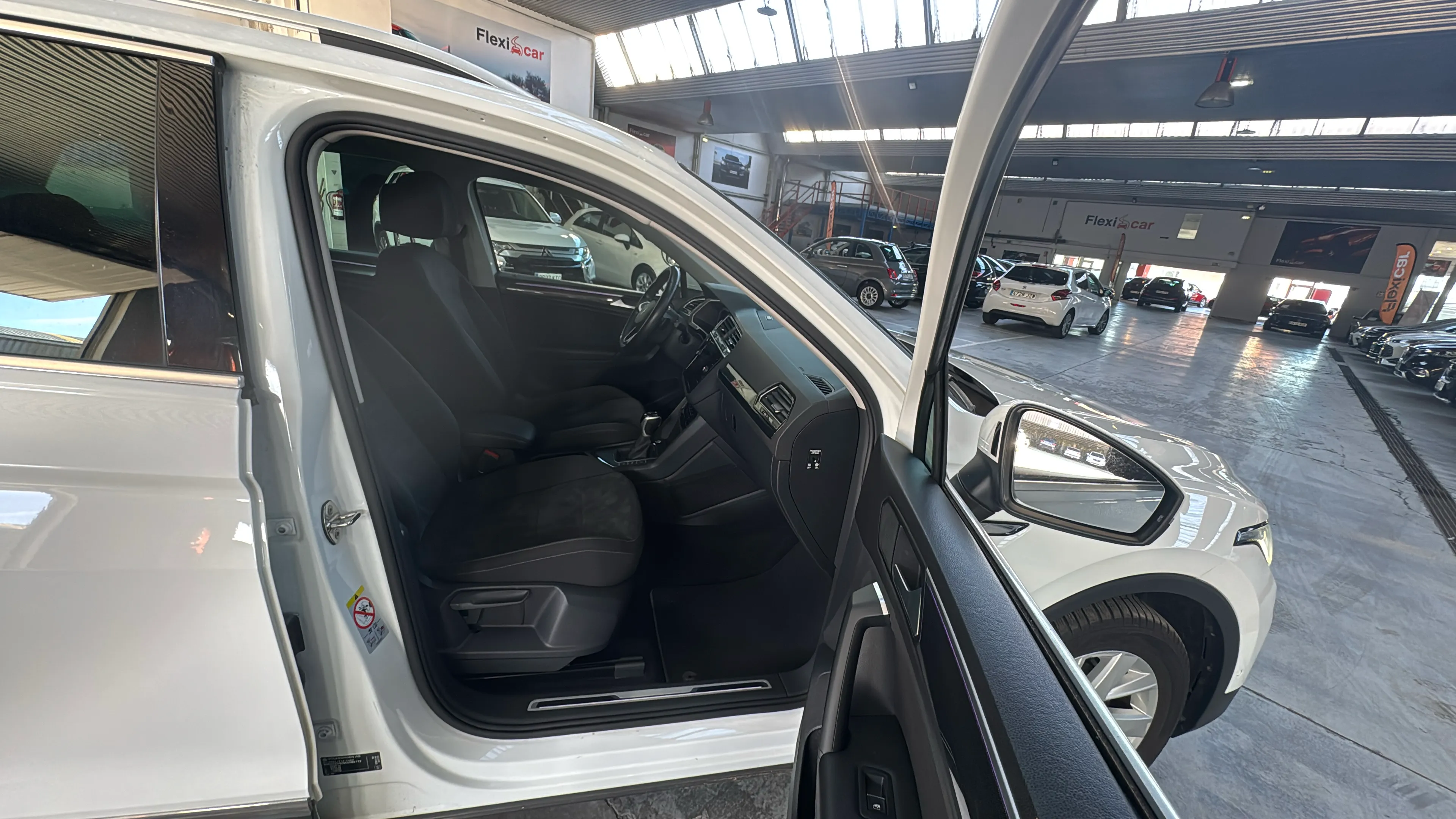 Volkswagen Tiguan Life 2.0 TDI DSG - foto 14