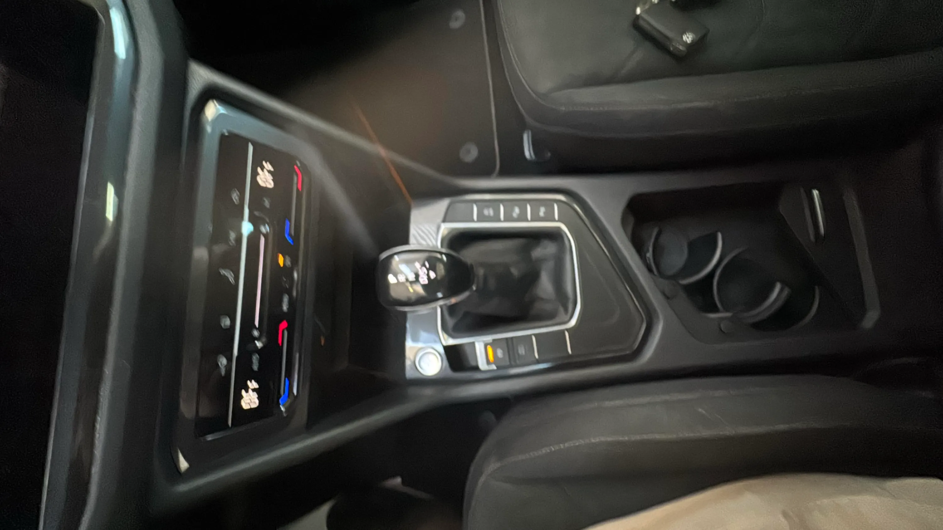 Volkswagen Tiguan Life 2.0 TDI DSG - foto 25