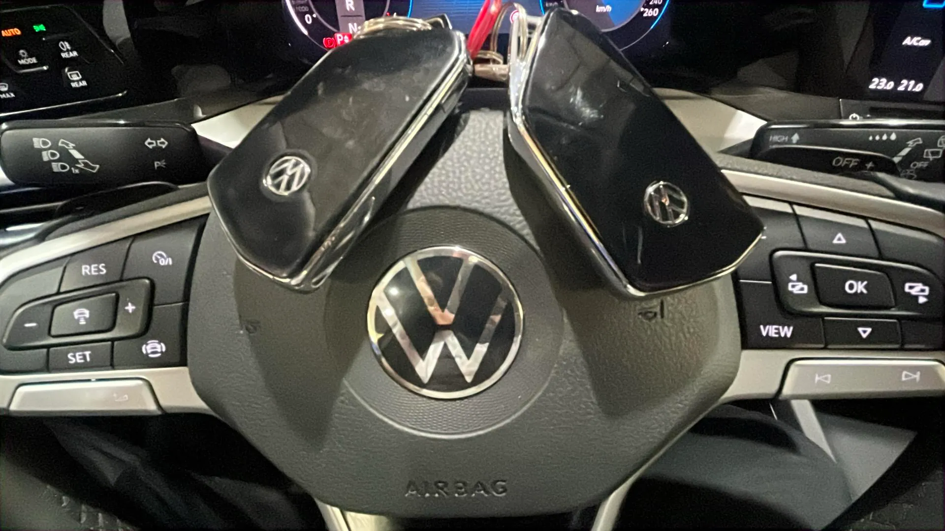 Volkswagen Golf Life 2.0 TDI DSG - foto 24