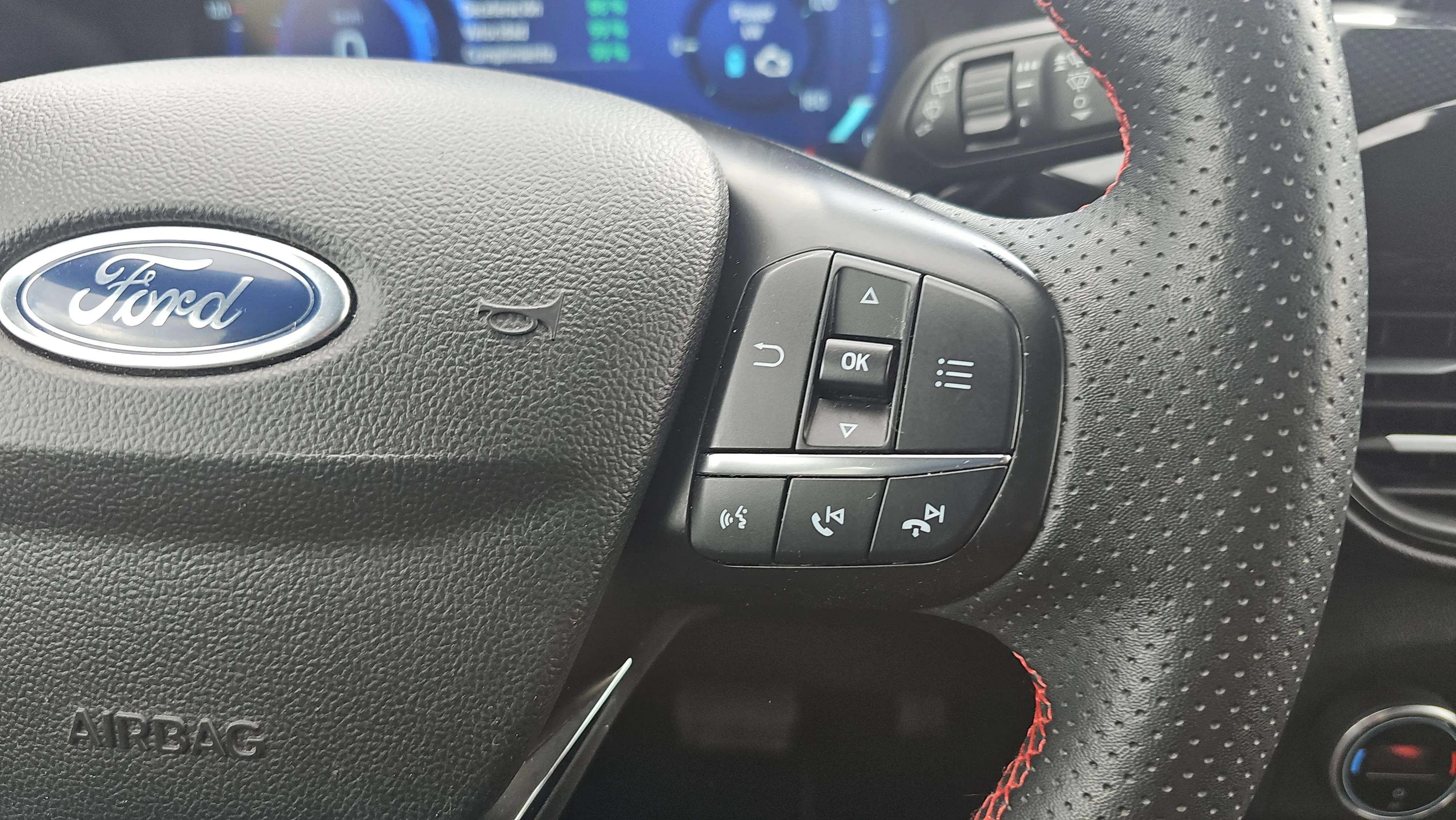 Ford Kuga ST-Line 2.5 Duratec PHEV - foto 20