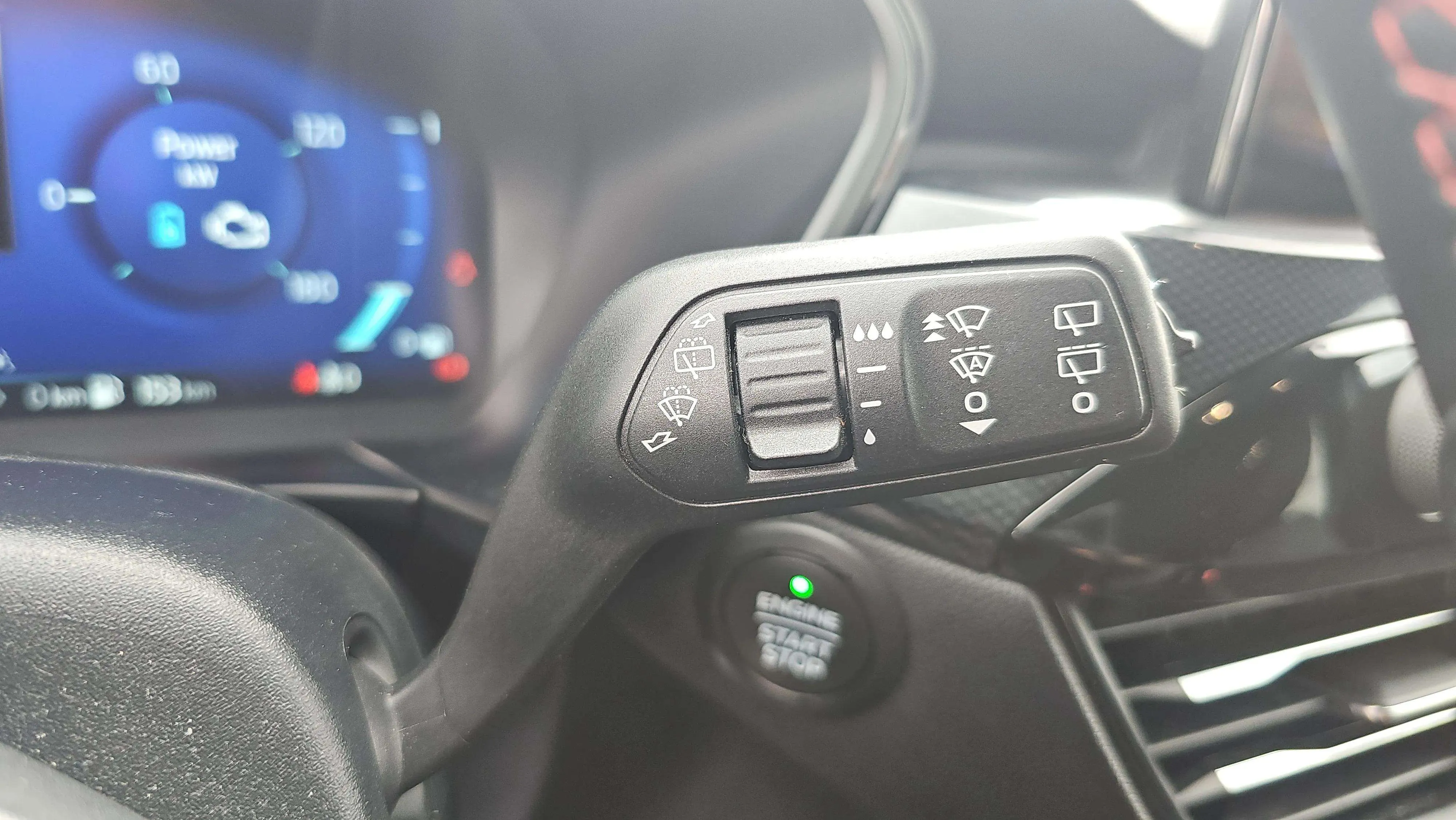Ford Kuga ST-Line 2.5 Duratec PHEV - foto 23