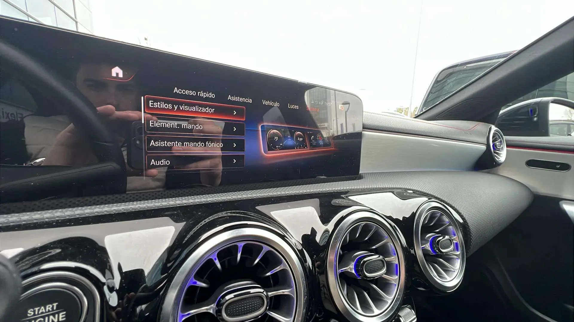 Mercedes-Benz CLA 180 - foto 26