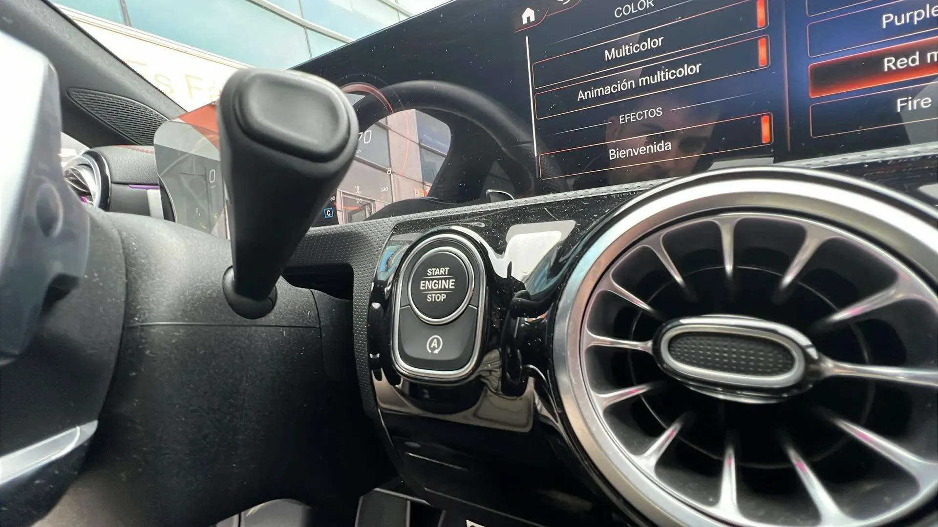 Mercedes-Benz CLA 180 - foto 25