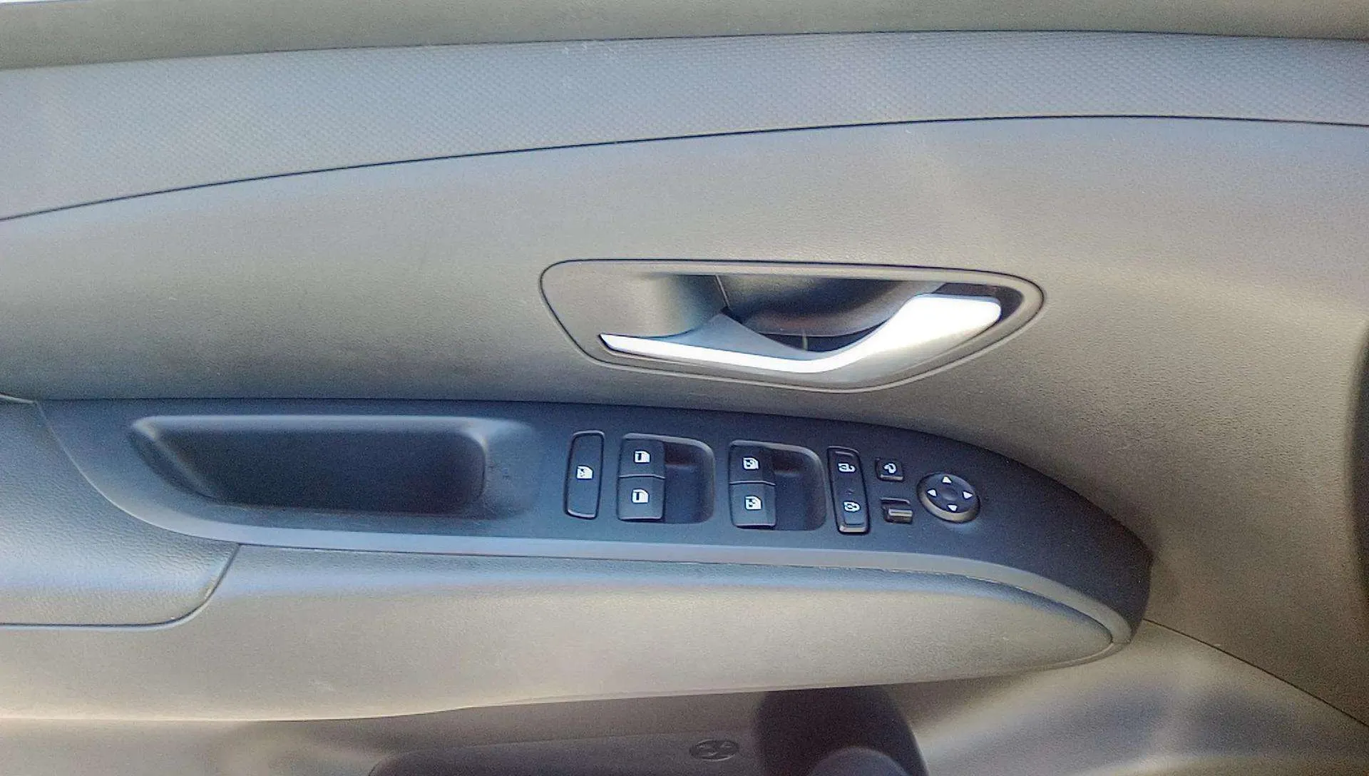 Hyundai Tucson 1.6 CRDi 48V Maxx Safe - foto 16