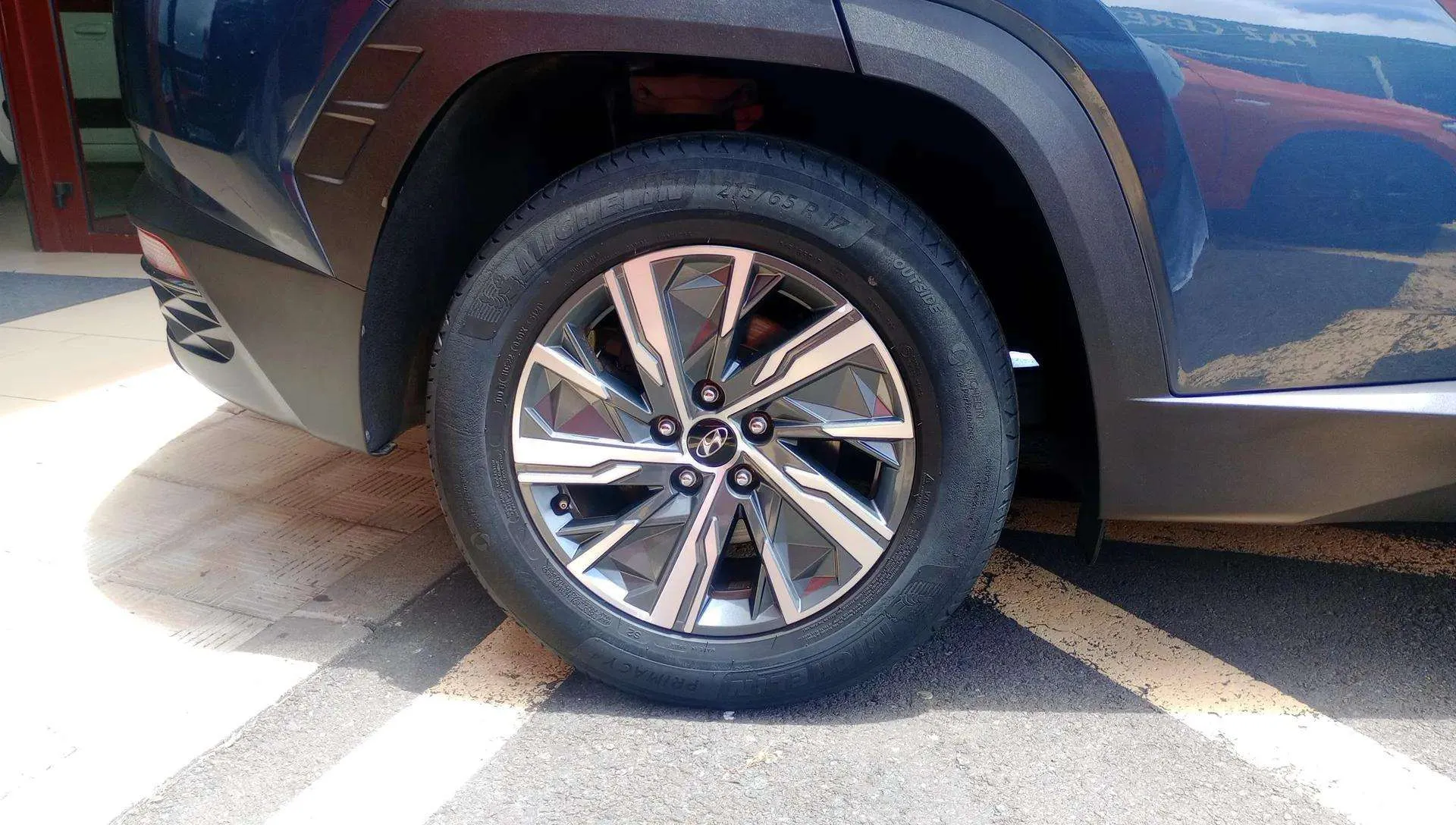 Hyundai Tucson 1.6 CRDi Maxx Safe - foto 18