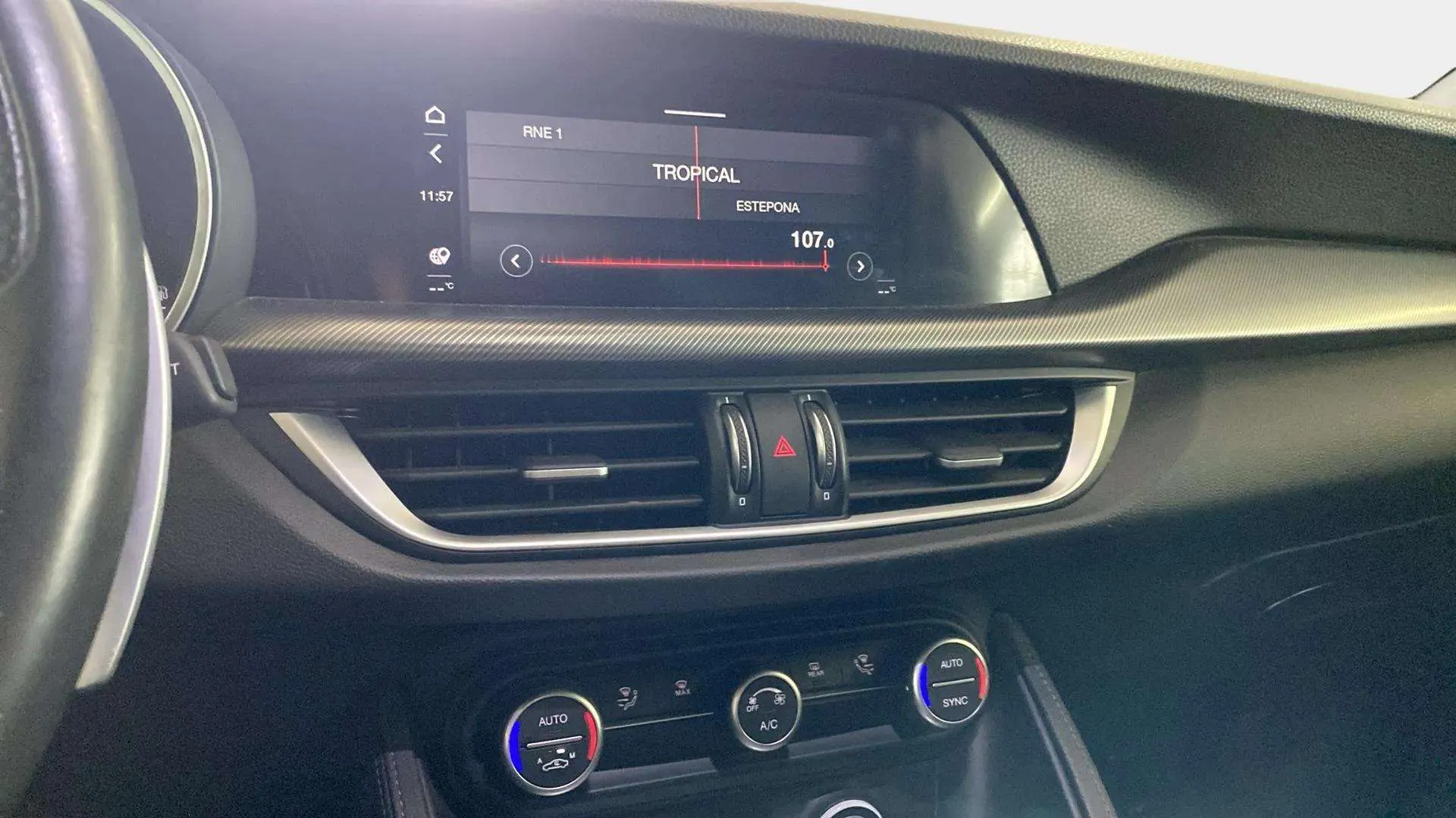 Alfa Romeo Stelvio 2.0 Gasolina Sprint Q4 - foto 9