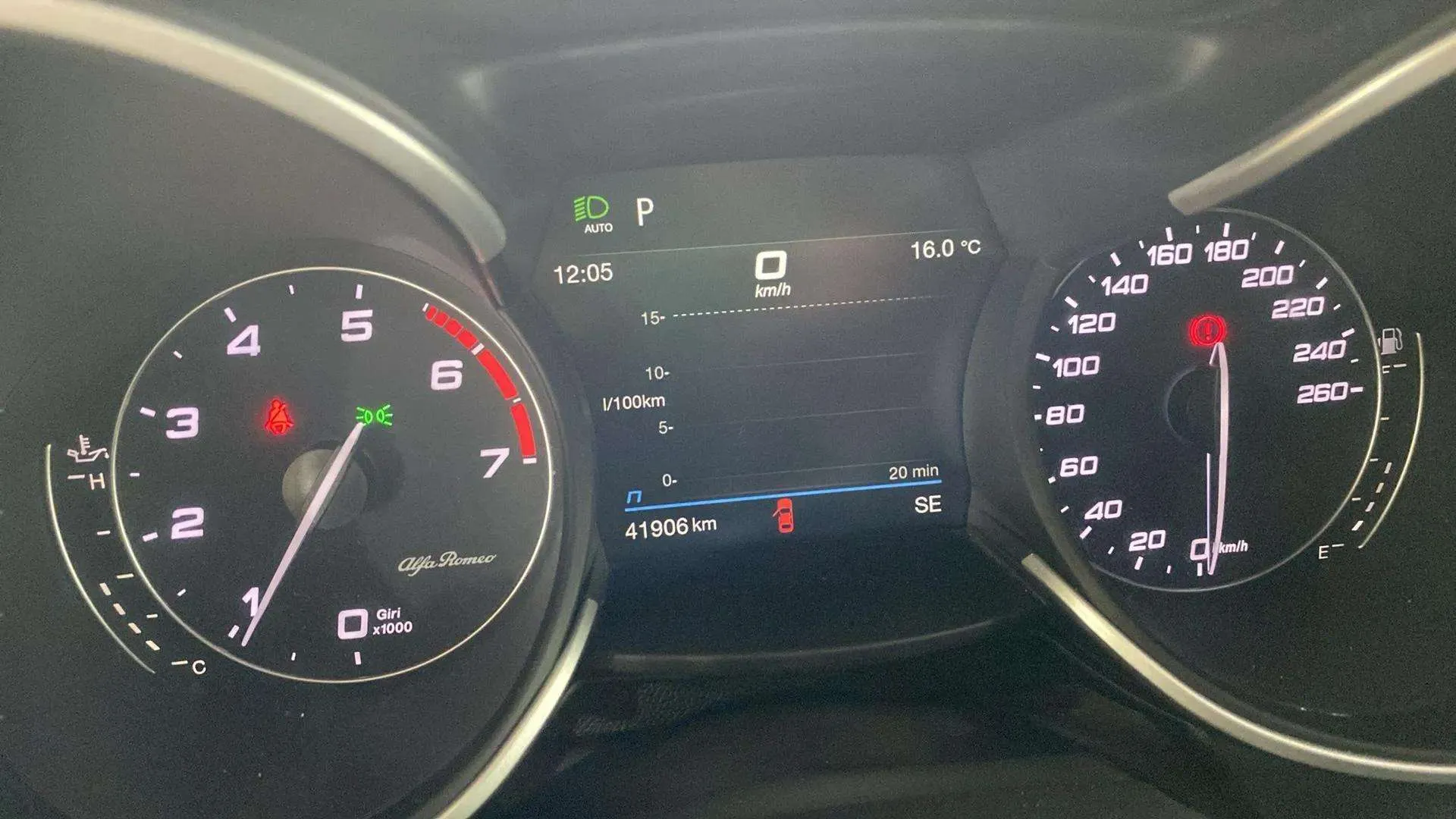 Alfa Romeo Stelvio 2.0 Gasolina Sprint Q4 - foto 11