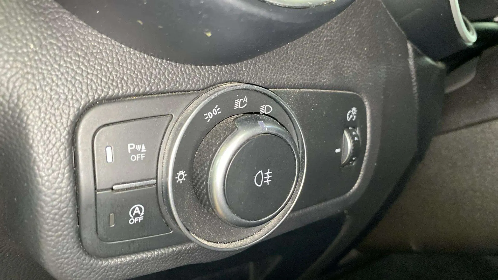 Alfa Romeo Stelvio 2.0 Gasolina Sprint Q4 - foto 23
