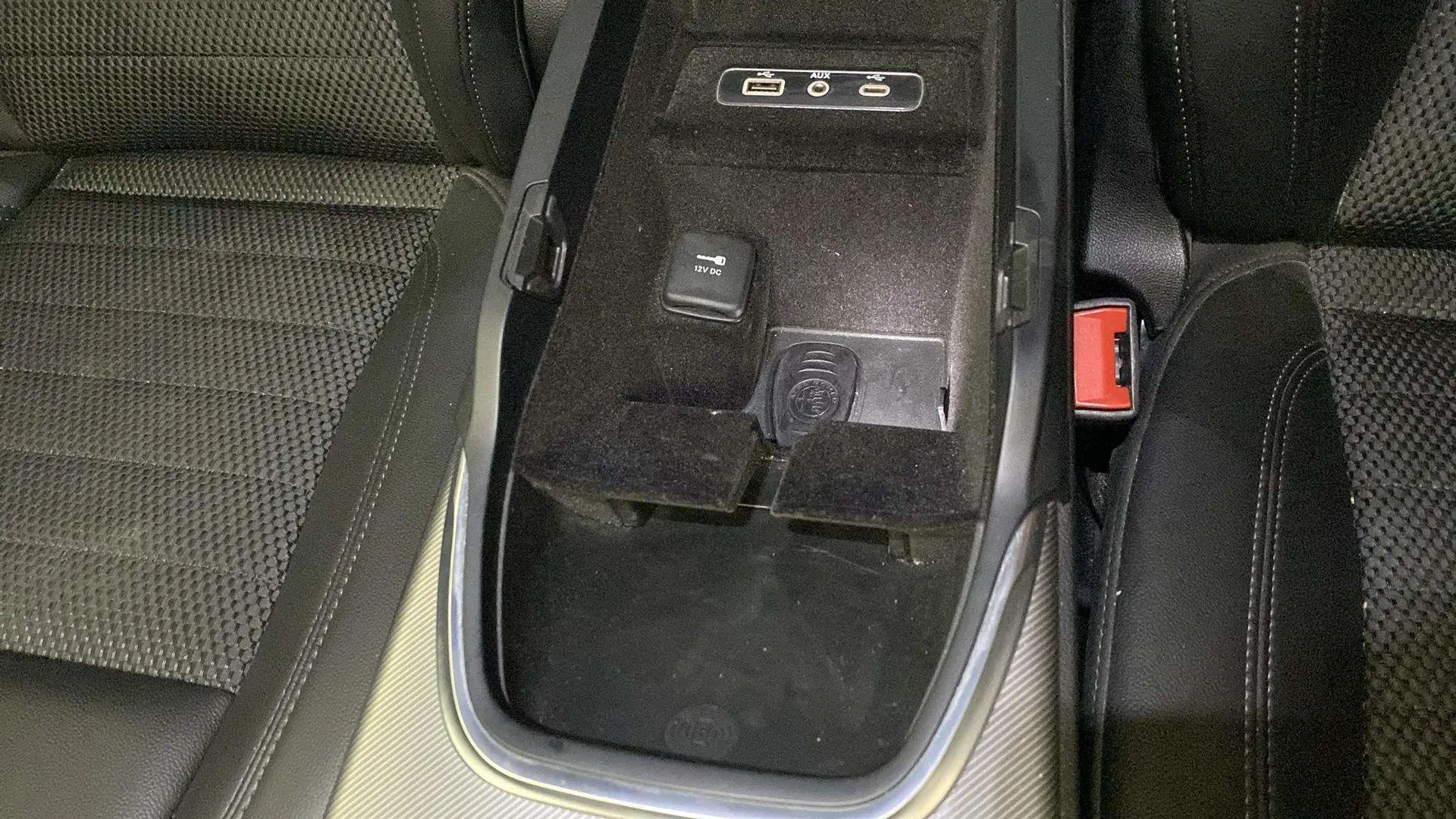 Alfa Romeo Stelvio 2.0 Gasolina Sprint Q4 - foto 29