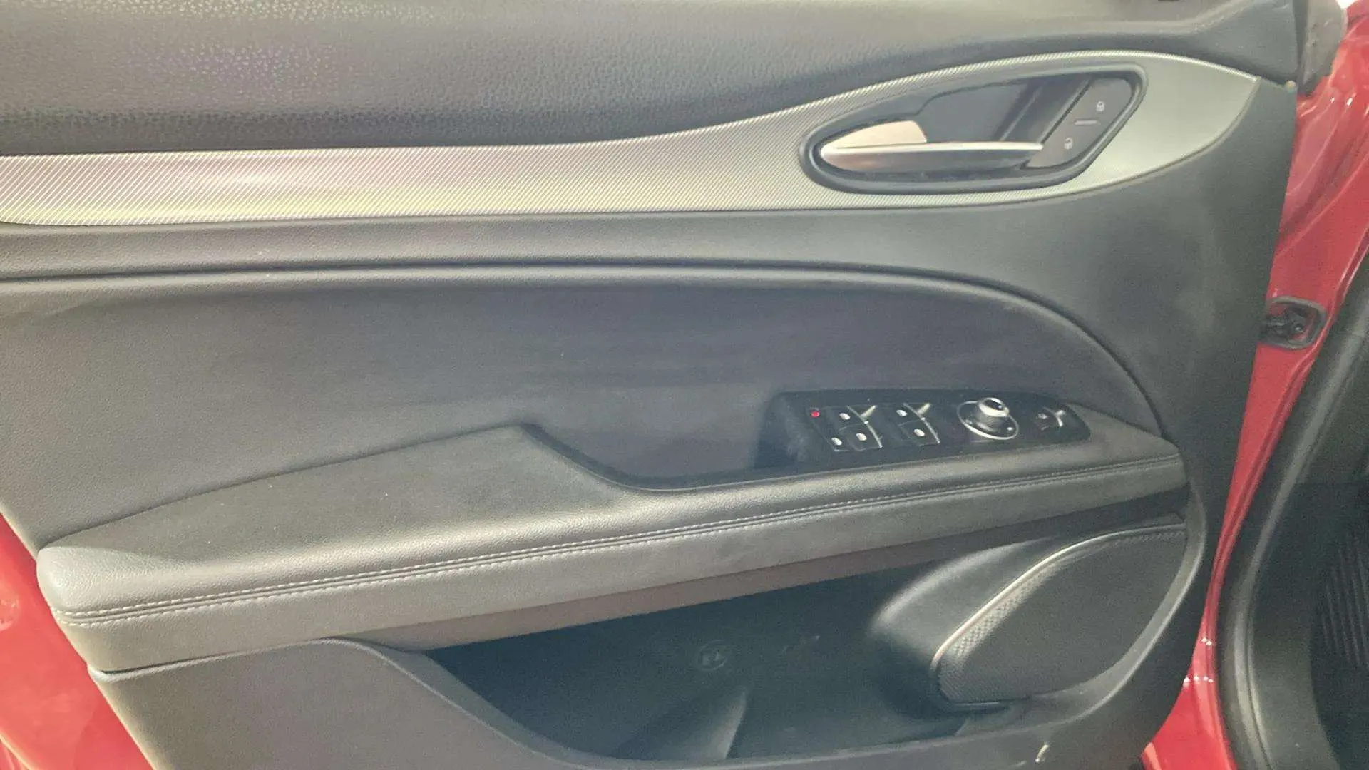 Alfa Romeo Stelvio 2.0 Gasolina Sprint Q4 - foto 22
