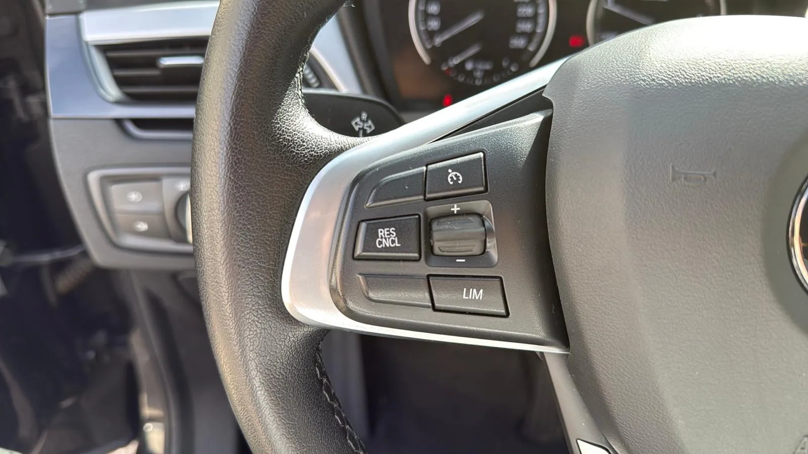 BMW X1 sDrive20dA - foto 13