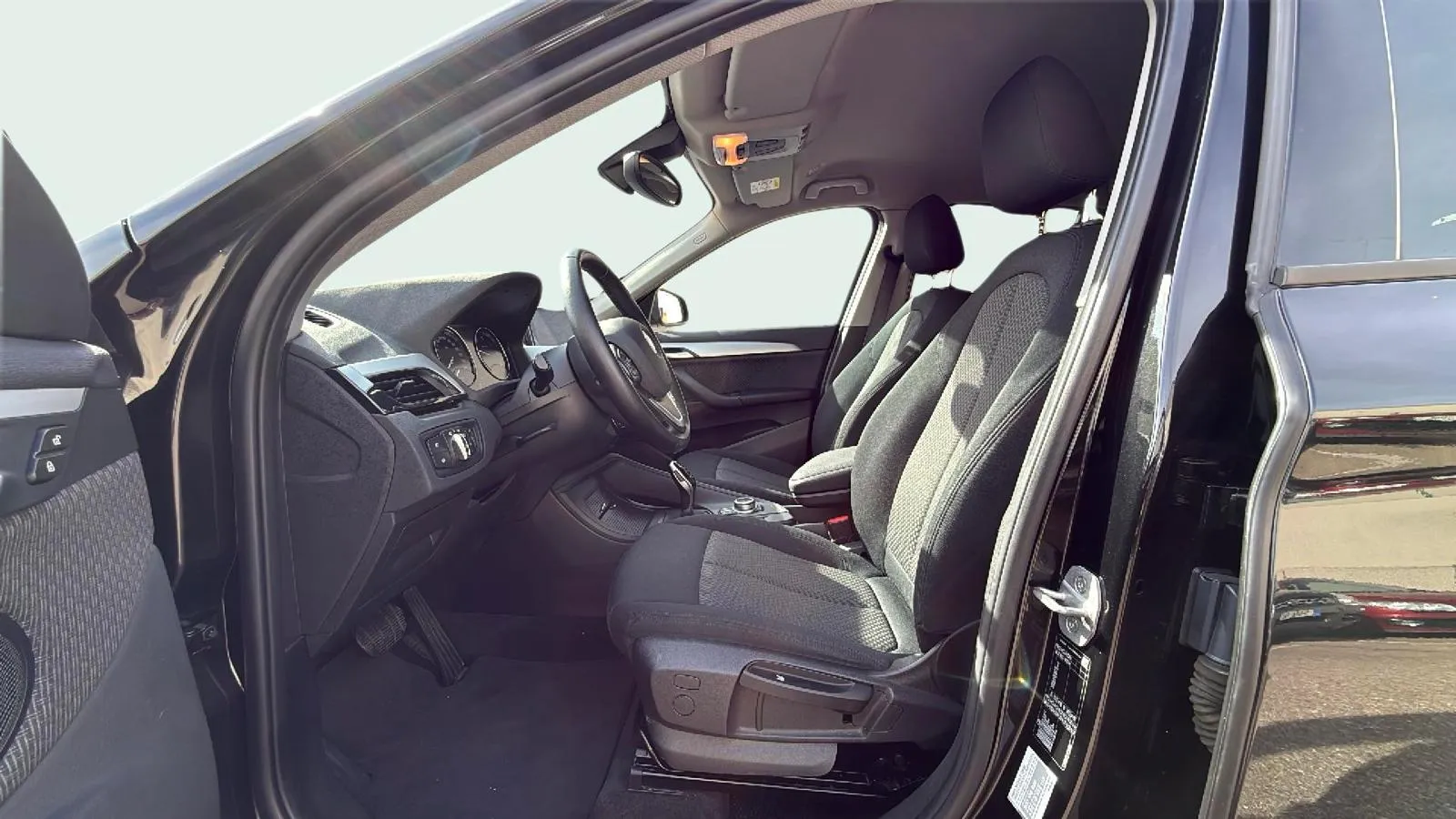 BMW X1 sDrive20dA - foto 19