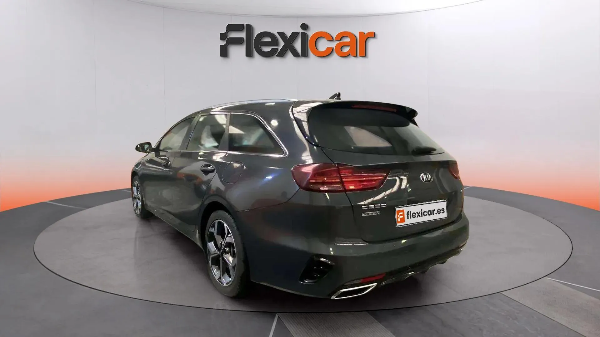 Kia Ceed Tourer 1.6 GDi PHEV E-Tech - foto 5