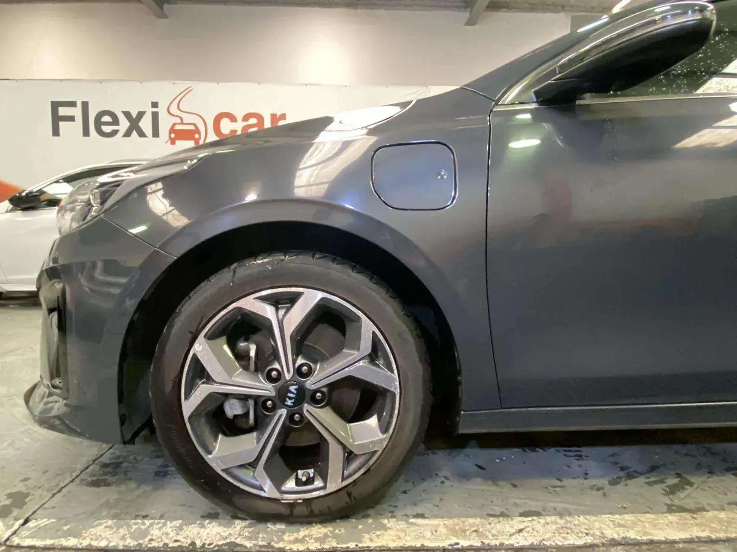 Kia Ceed Tourer 1.6 GDi PHEV E-Tech - foto 17