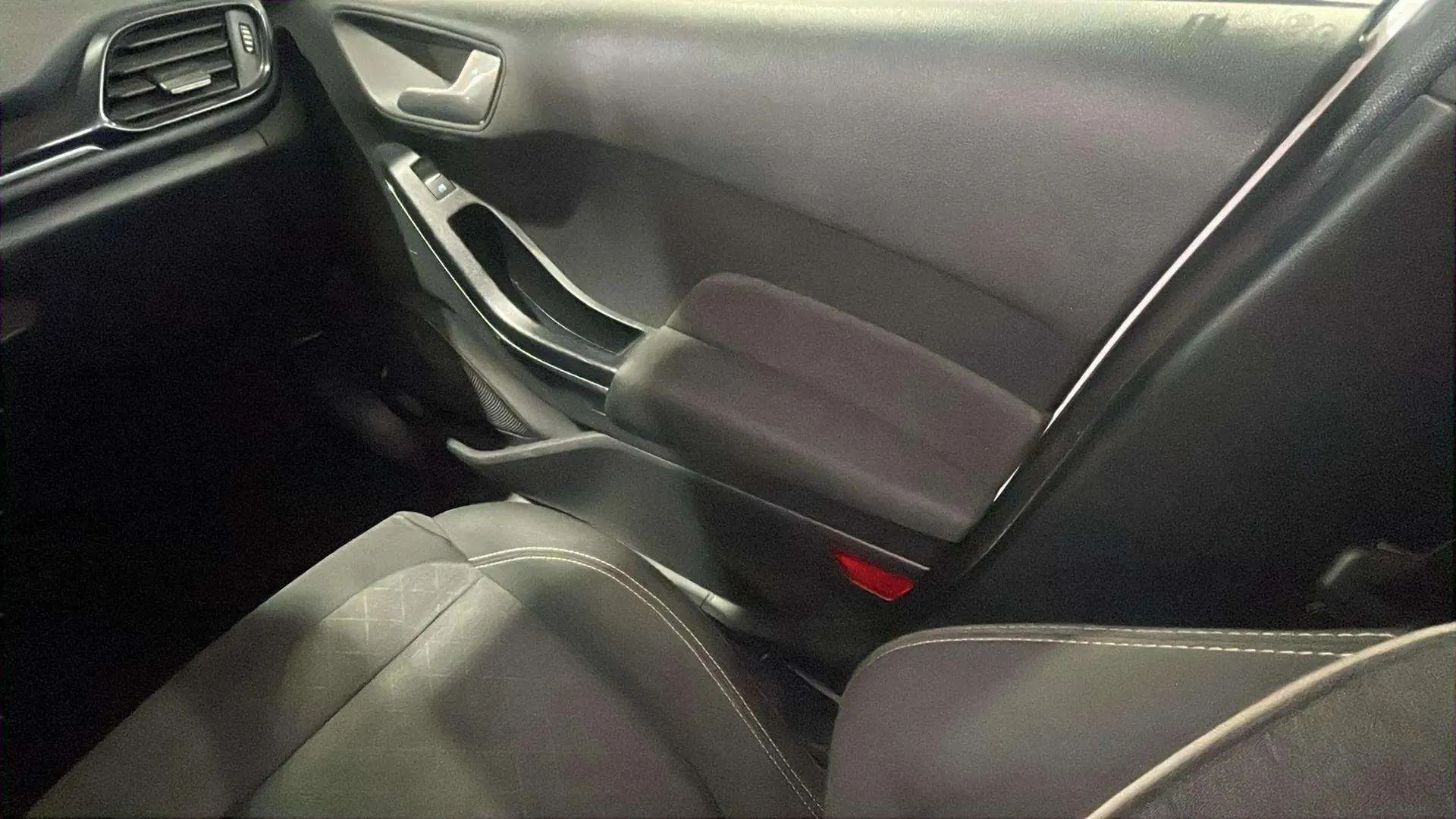 Ford Fiesta 1.0 EcoBoost Active - foto 15