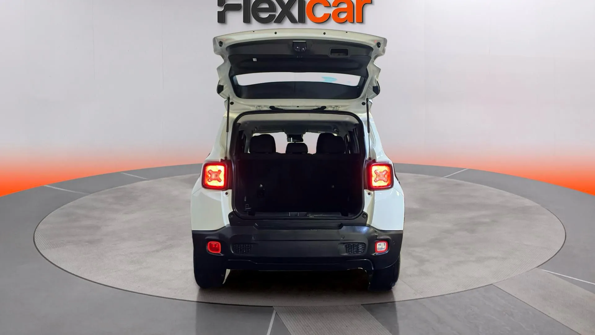 Jeep Renegade eHybrid 1.5 Limited ATX - foto 9