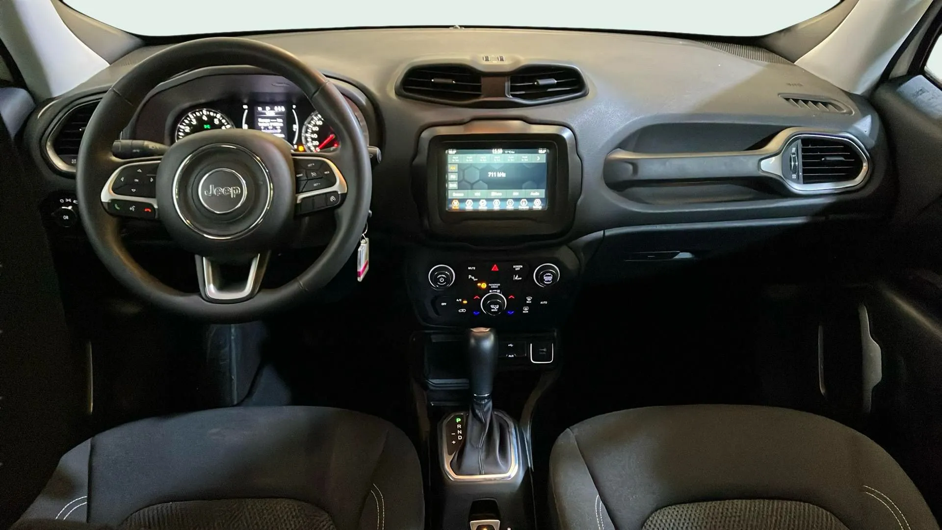 Jeep Renegade eHybrid 1.5 Limited ATX - foto 10