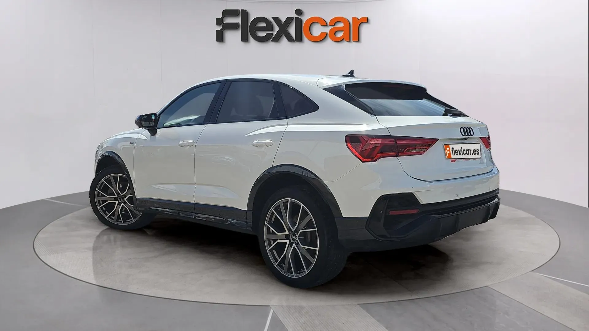 Audi Q3 40 TDI S tronic quattro Black Line - foto 7