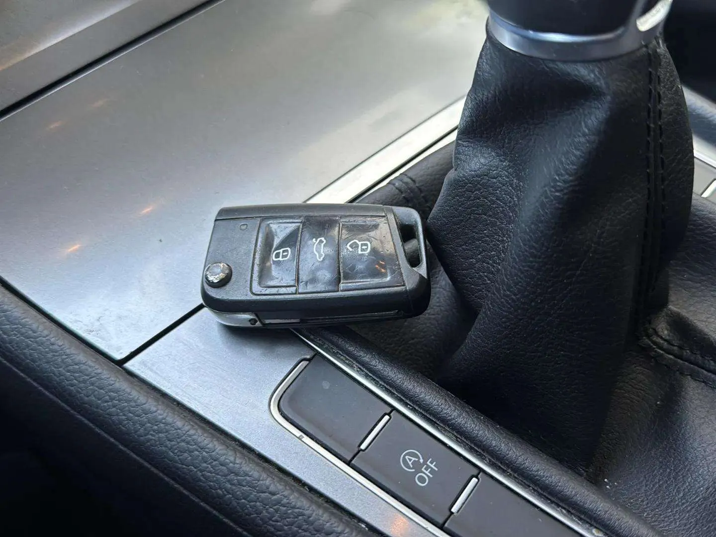 Volkswagen Golf Advance 1.6 TDI BMT - foto 15