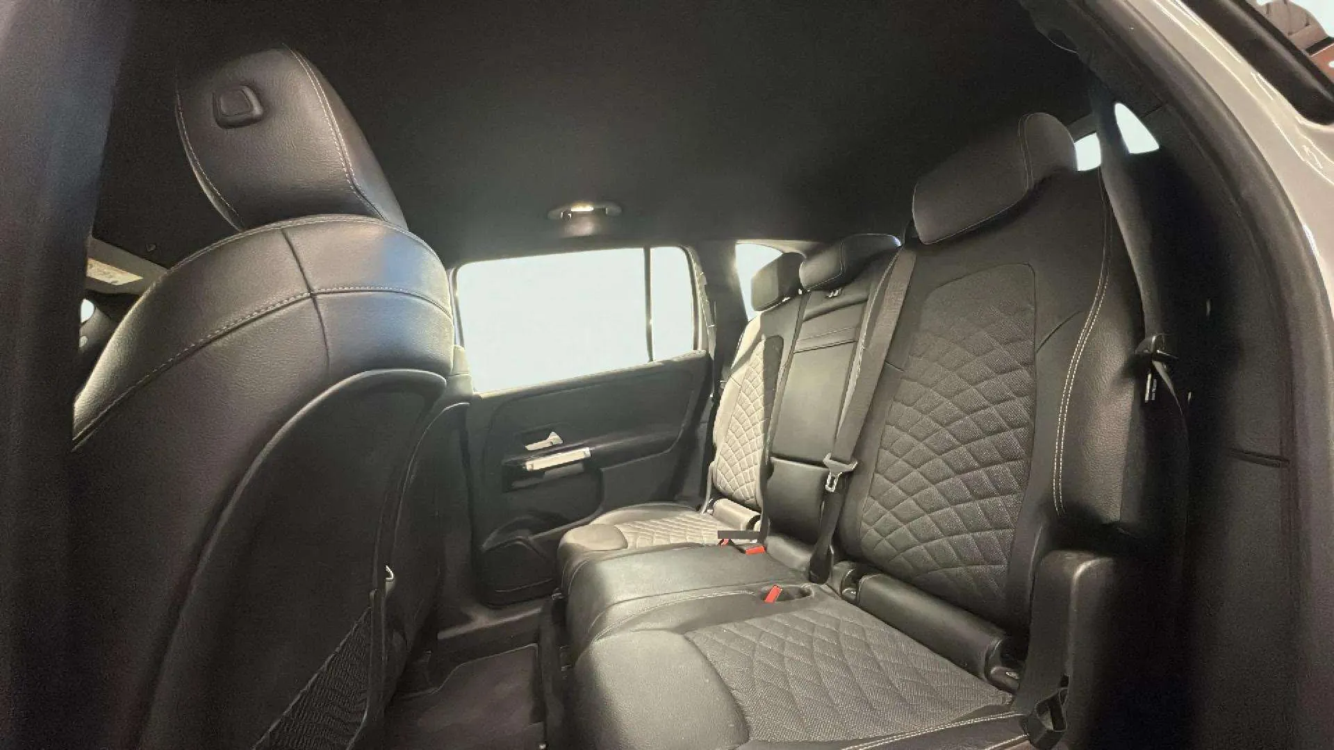 Mercedes-Benz GLB 2.0 GLB 200 D DCT - foto 18