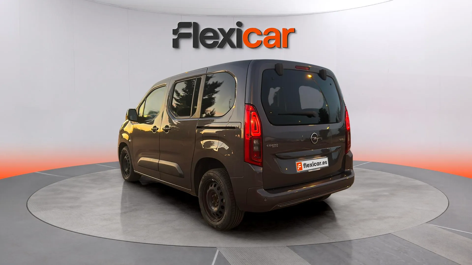 Opel Combo 1.5 TD Selective XL Aut - foto 5