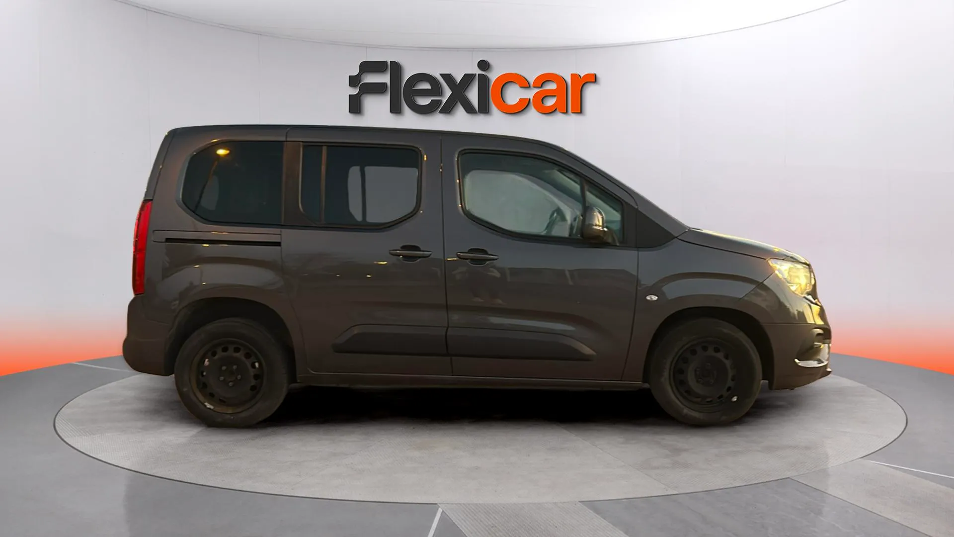 Opel Combo 1.5 TD Selective XL Aut - foto 8