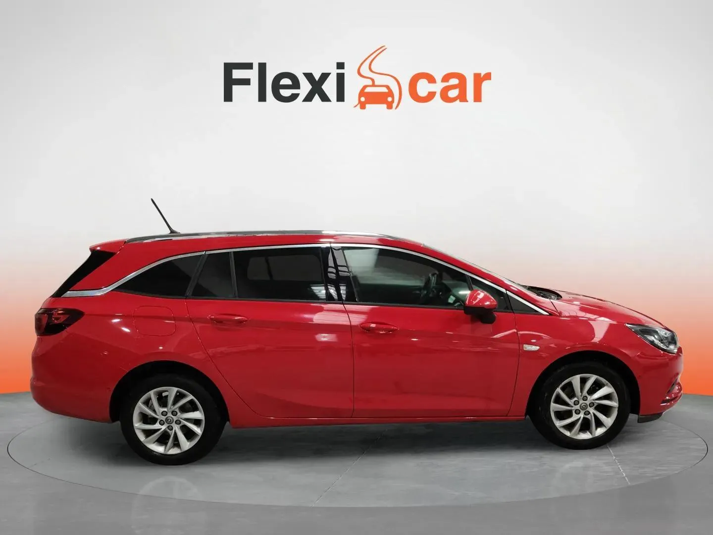 Opel Astra 1.6 CDTi Selective ST - foto 5