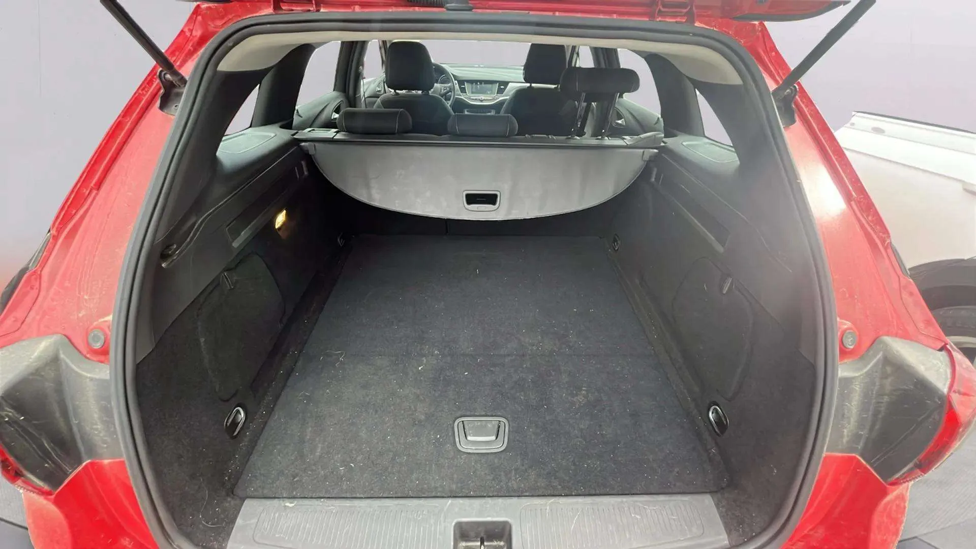 Opel Astra 1.6 CDTi Selective ST - foto 12