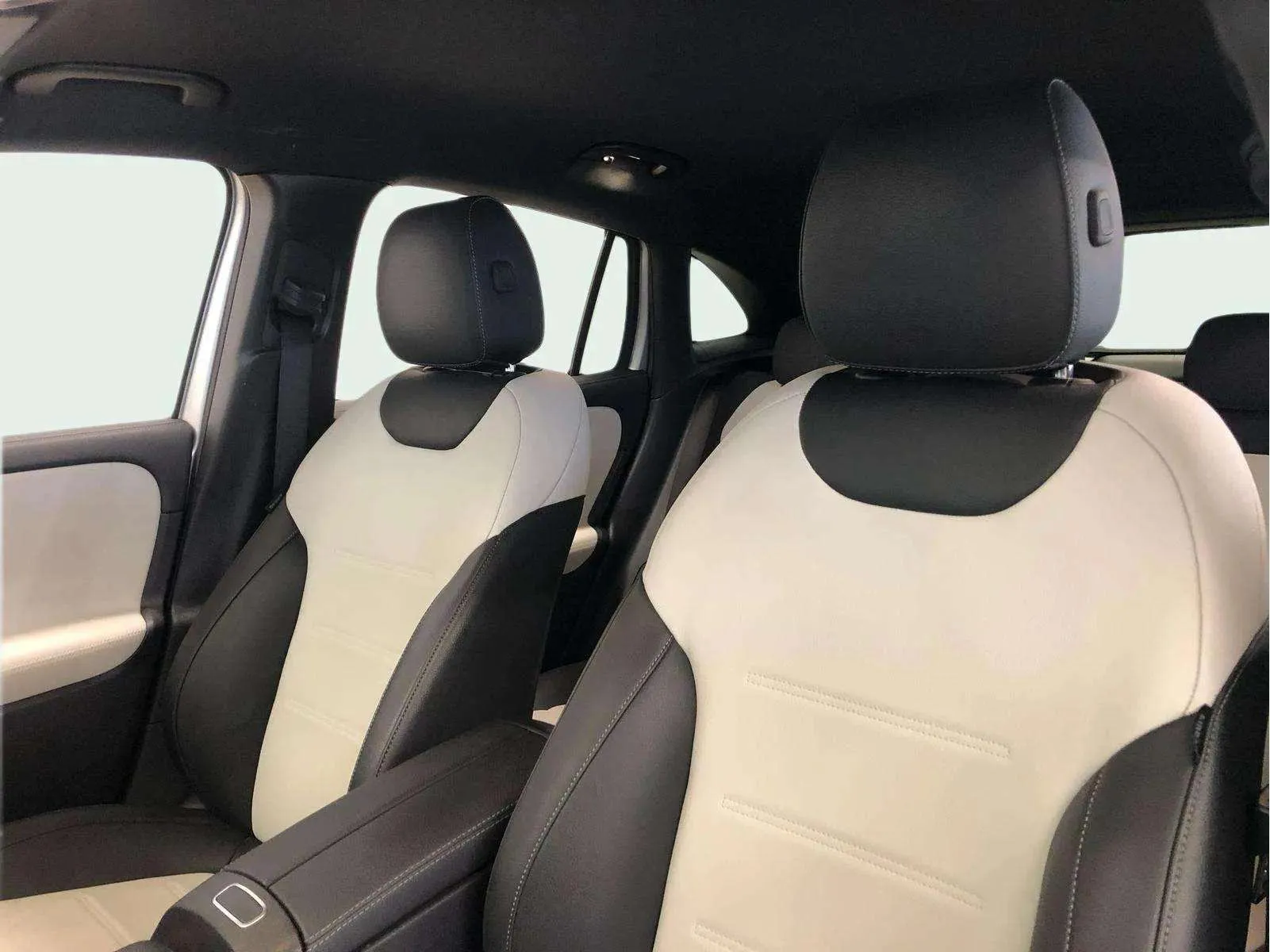 Mercedes-Benz GLA 200 D - foto 5
