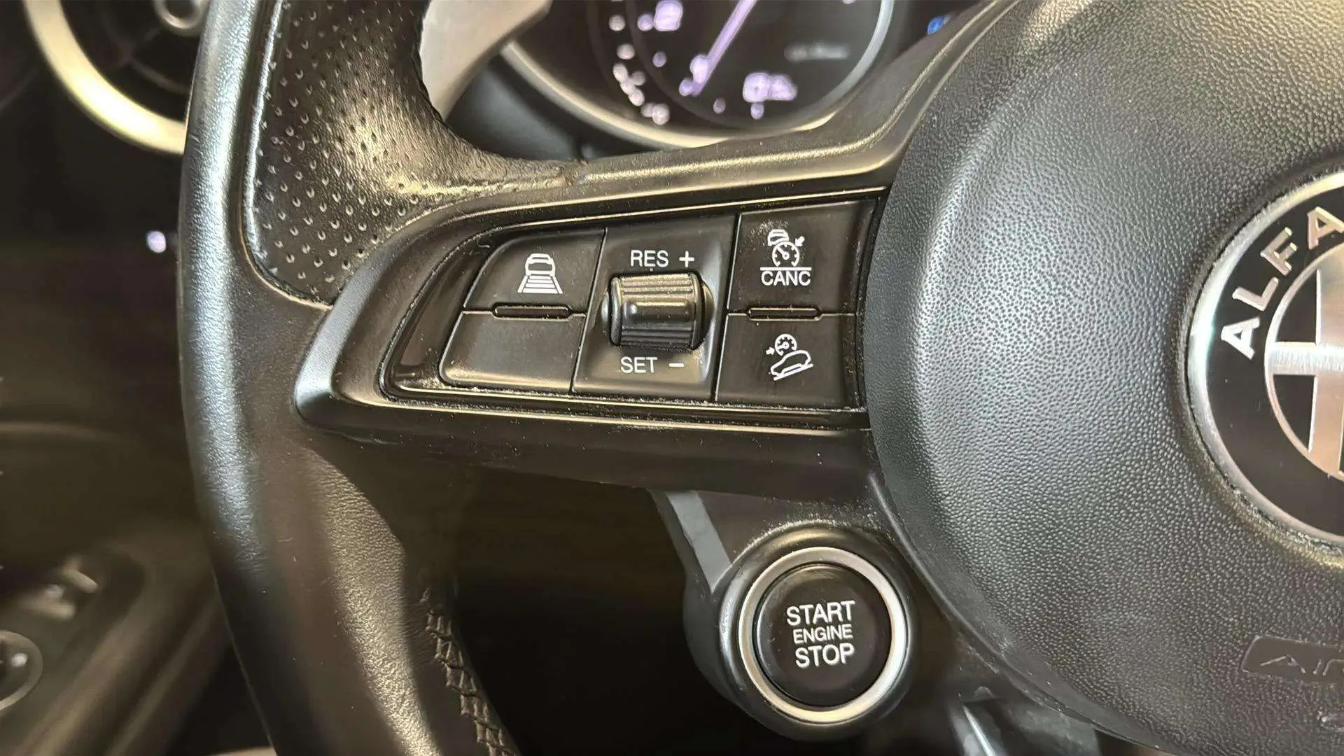 Alfa Romeo Stelvio 2.0 Gasolina Sprint Q4 - foto 22