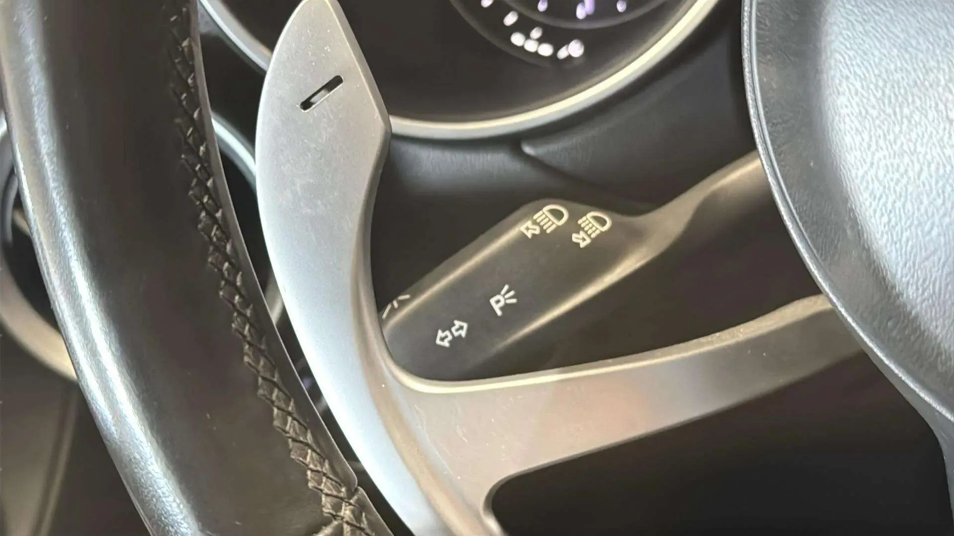 Alfa Romeo Stelvio 2.0 Gasolina Sprint Q4 - foto 25
