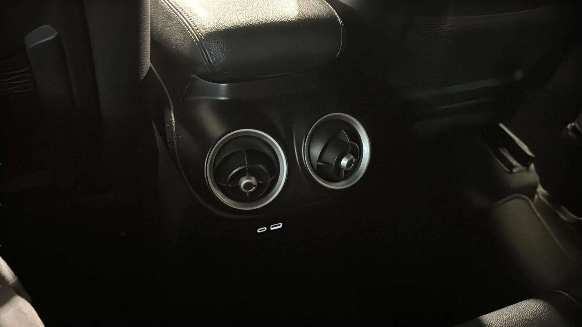 Alfa Romeo Stelvio 2.0 Gasolina Sprint Q4 - foto 33