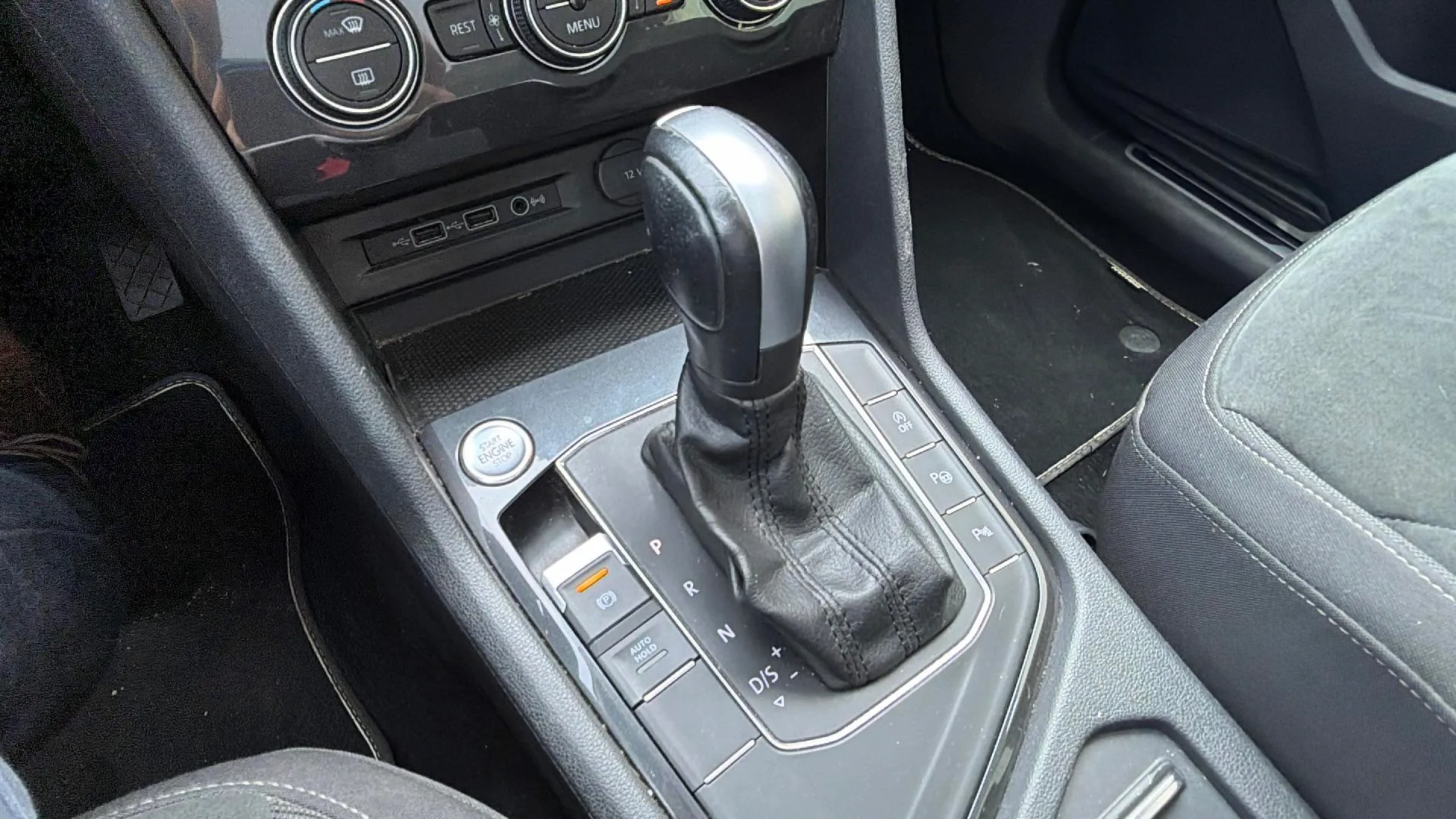 Volkswagen Tiguan Advance 2.0 TDI DSG - foto 13