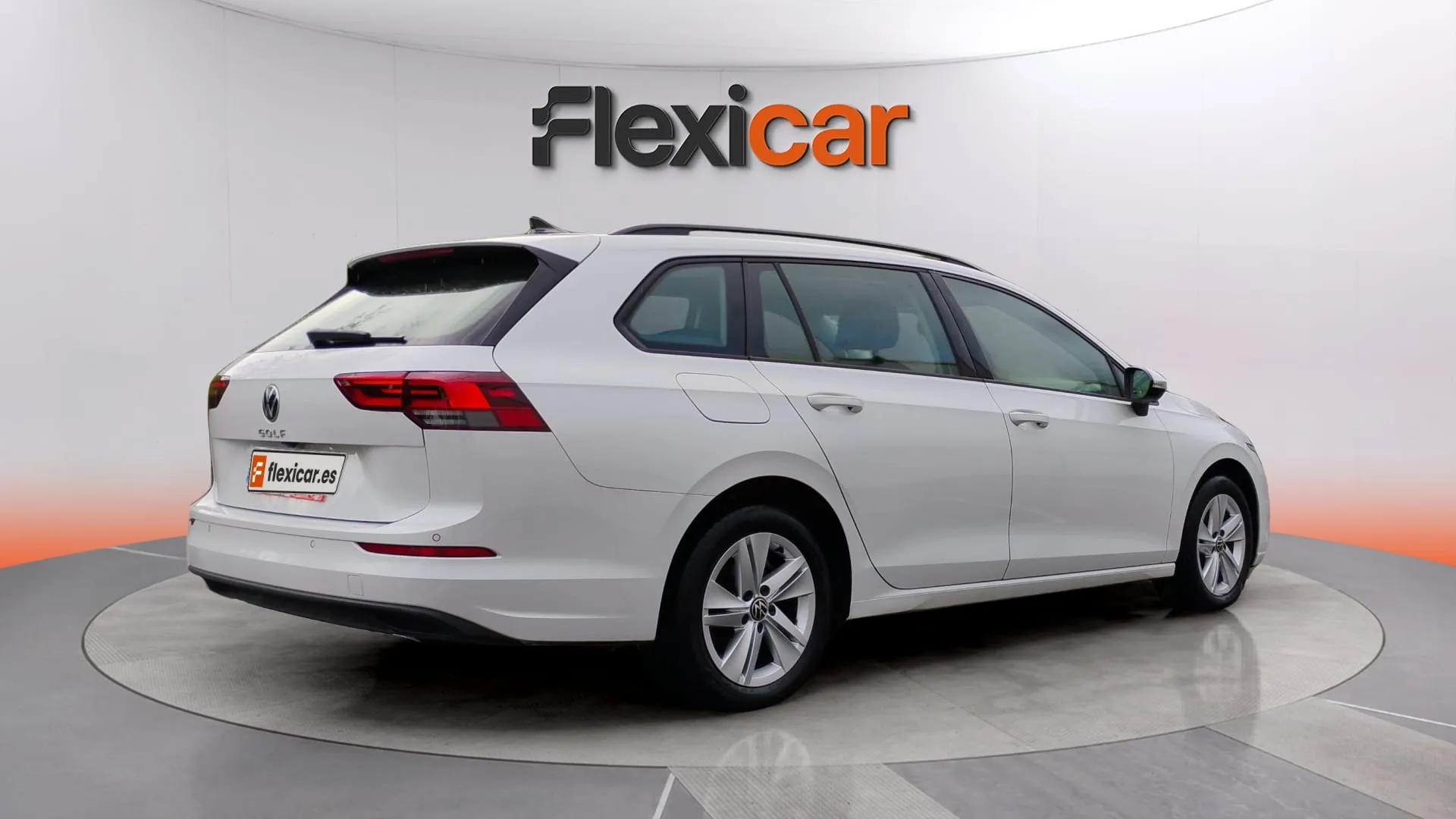 Volkswagen Golf Life 2.0 TDI DSG Variant - foto 3