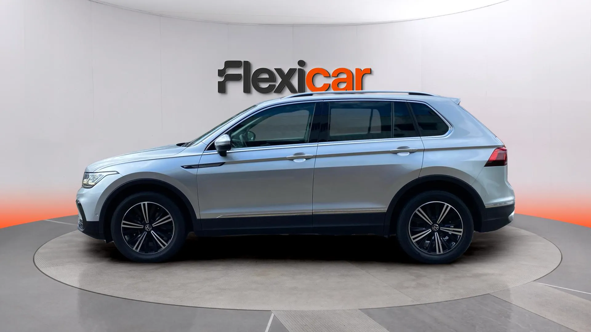 Volkswagen Tiguan Life 2.0 TDI DSG - foto 4